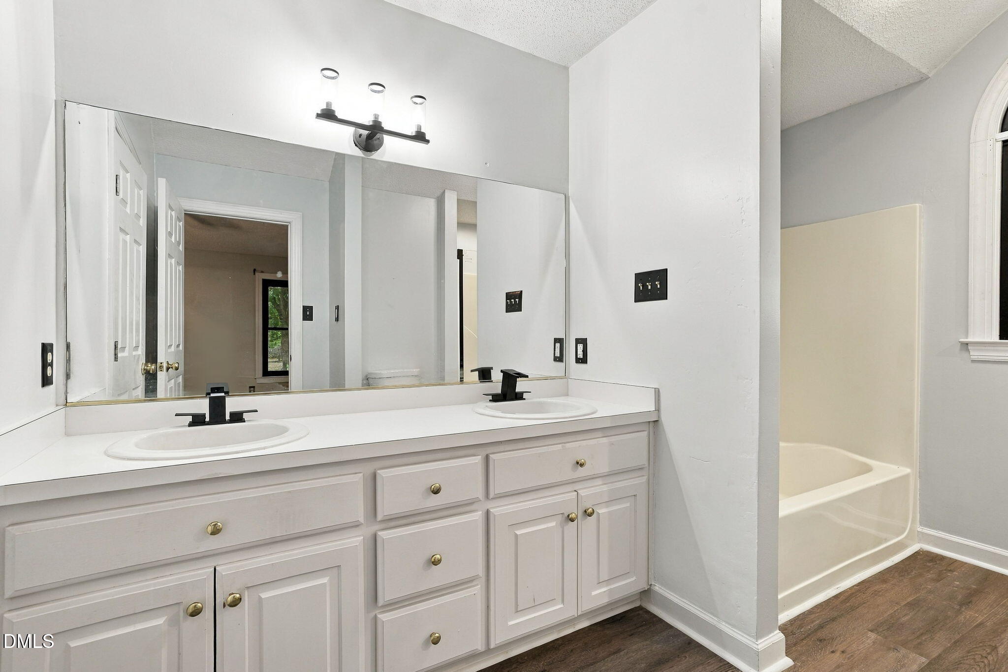 203 W Raintree Lane Property Photo 25