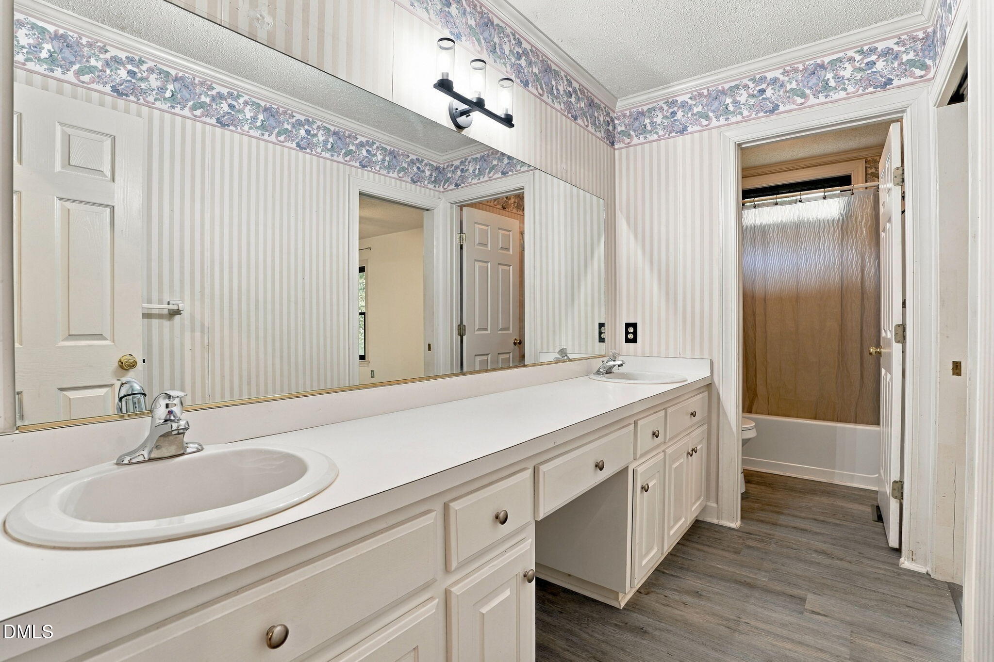 203 W Raintree Lane Property Photo 31