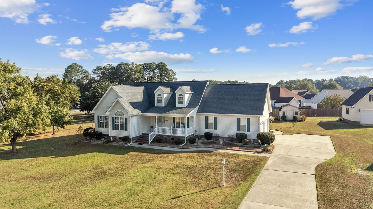117 Clay Brook Drive Property Photo 13