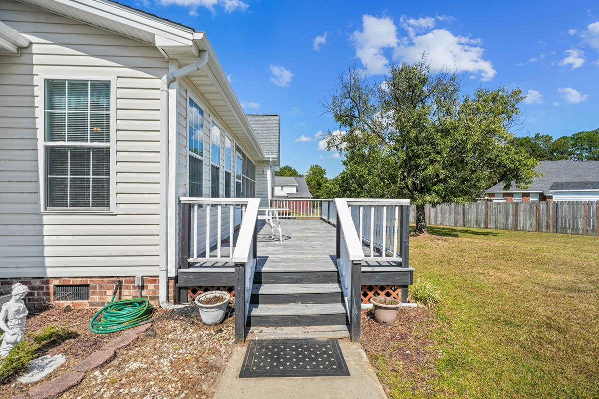 117 Clay Brook Drive Property Photo 19