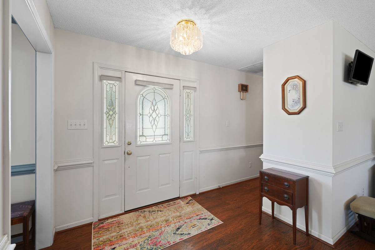 117 Clay Brook Drive Property Photo 22
