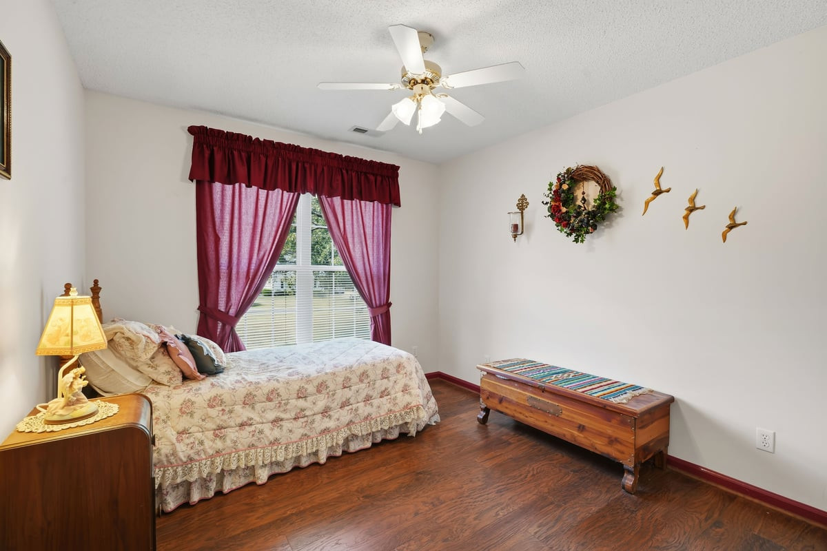 117 Clay Brook Drive Property Photo 42