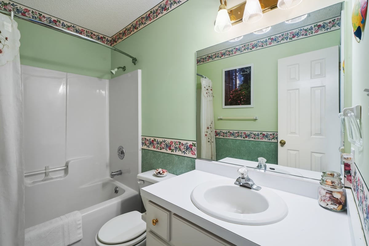117 Clay Brook Drive Property Photo 44