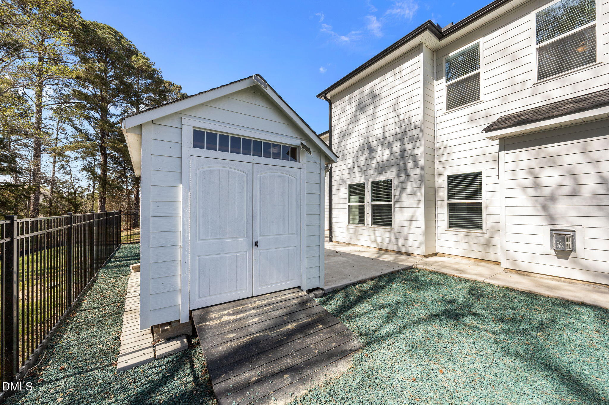 504 Henham Way Property Photo 37