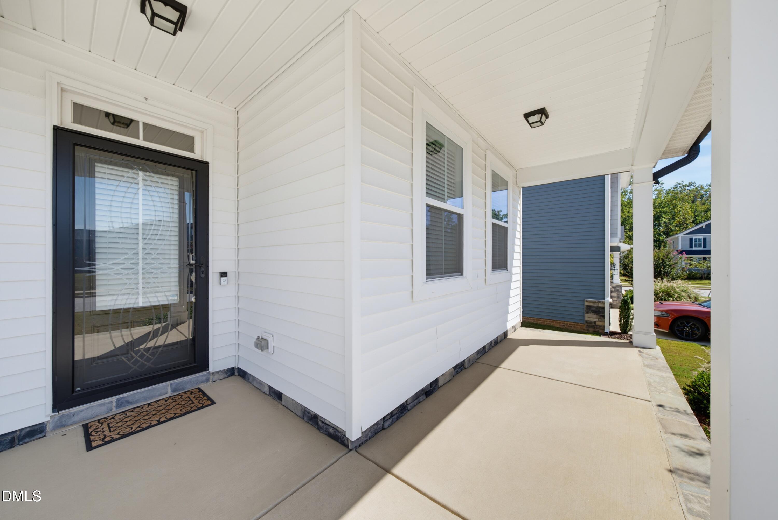 104 Hoyne Way Property Photo 6