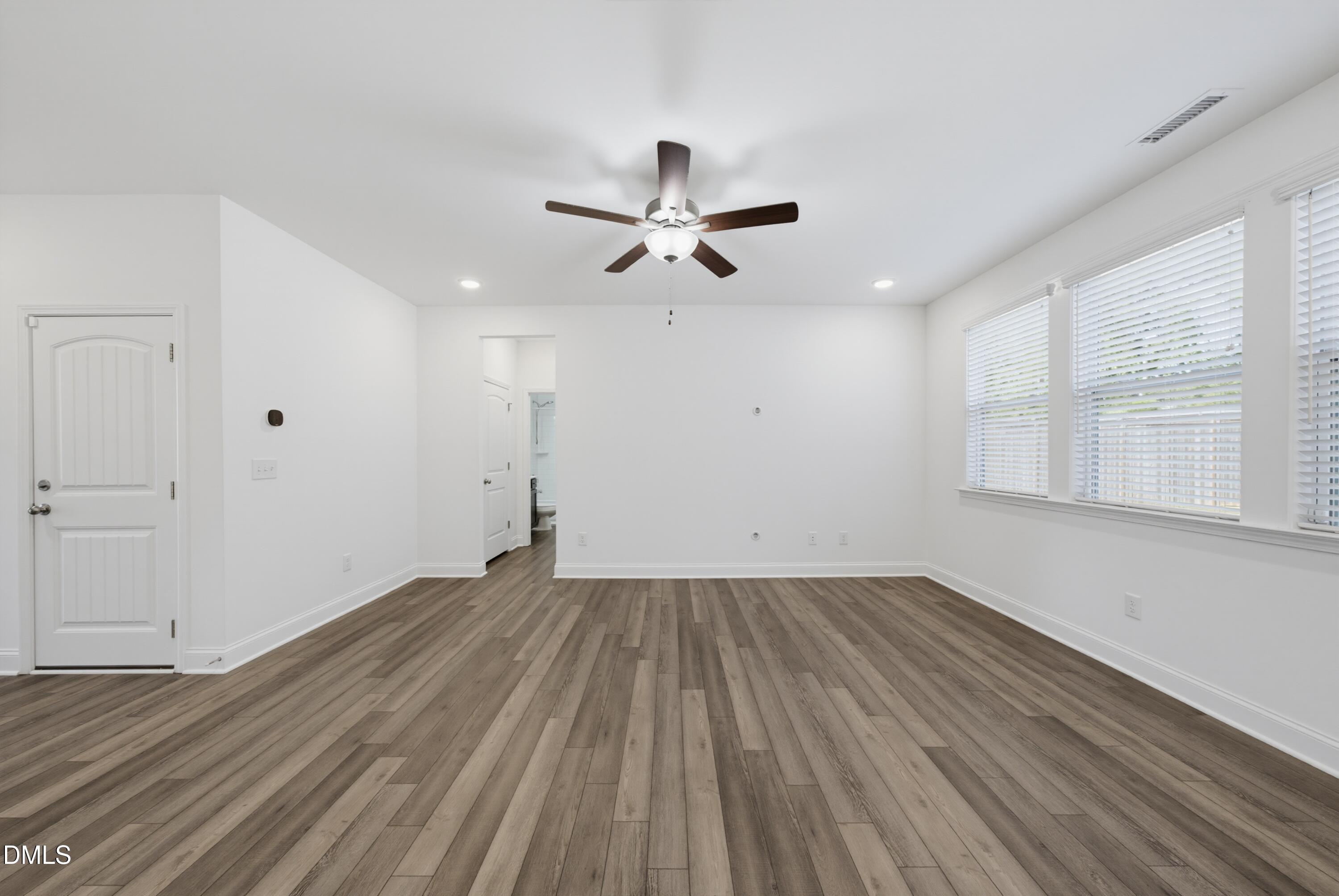 104 Hoyne Way Property Photo 23