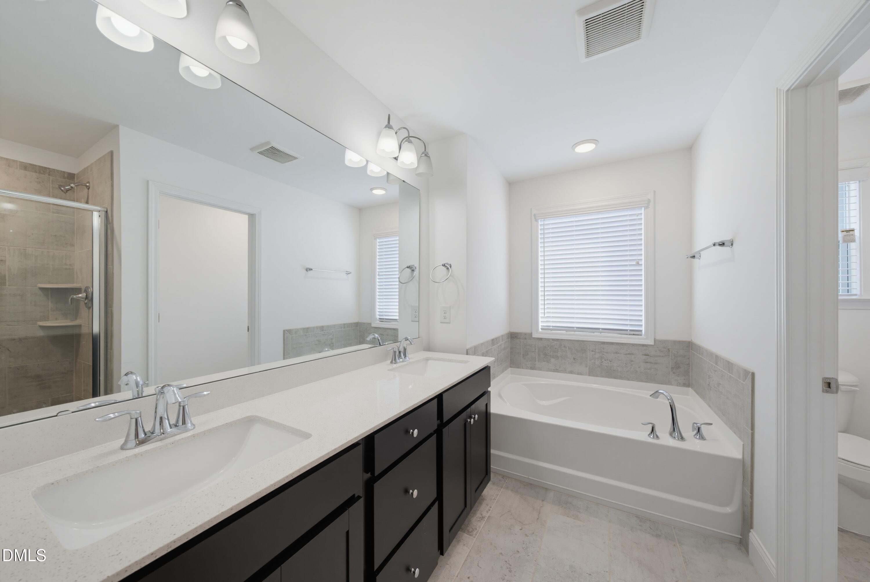 104 Hoyne Way Property Photo 38