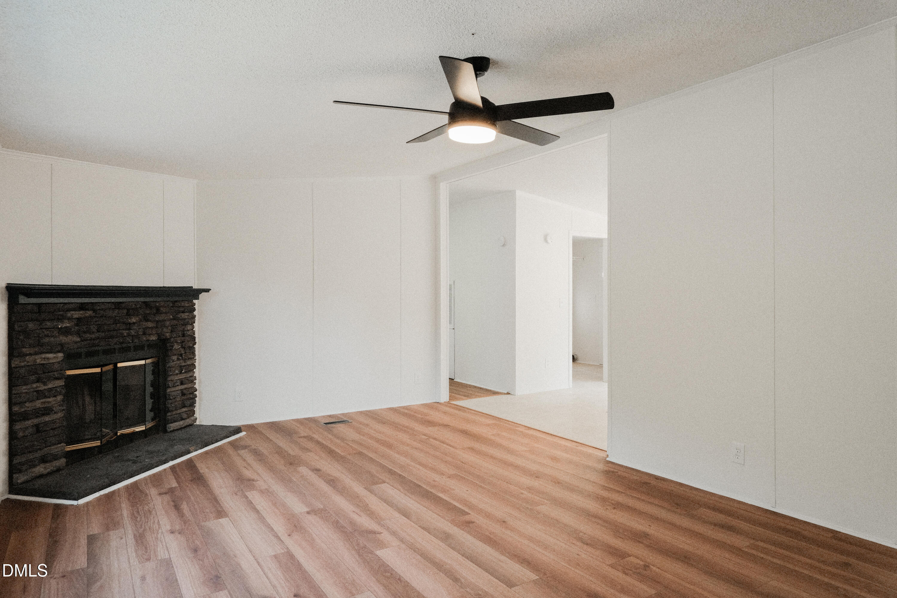 104 Darians Way Property Photo 6