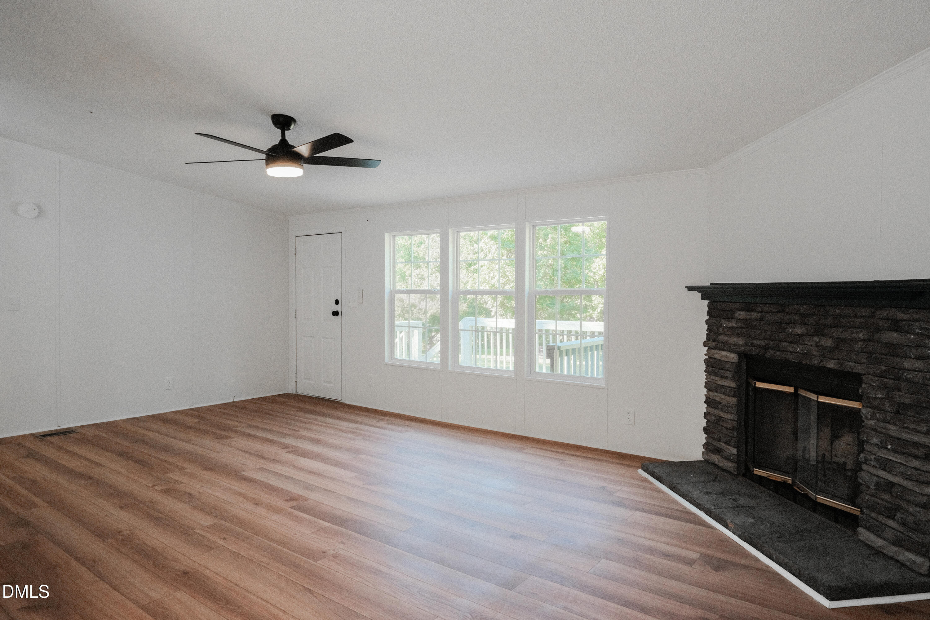 104 Darians Way Property Photo 7