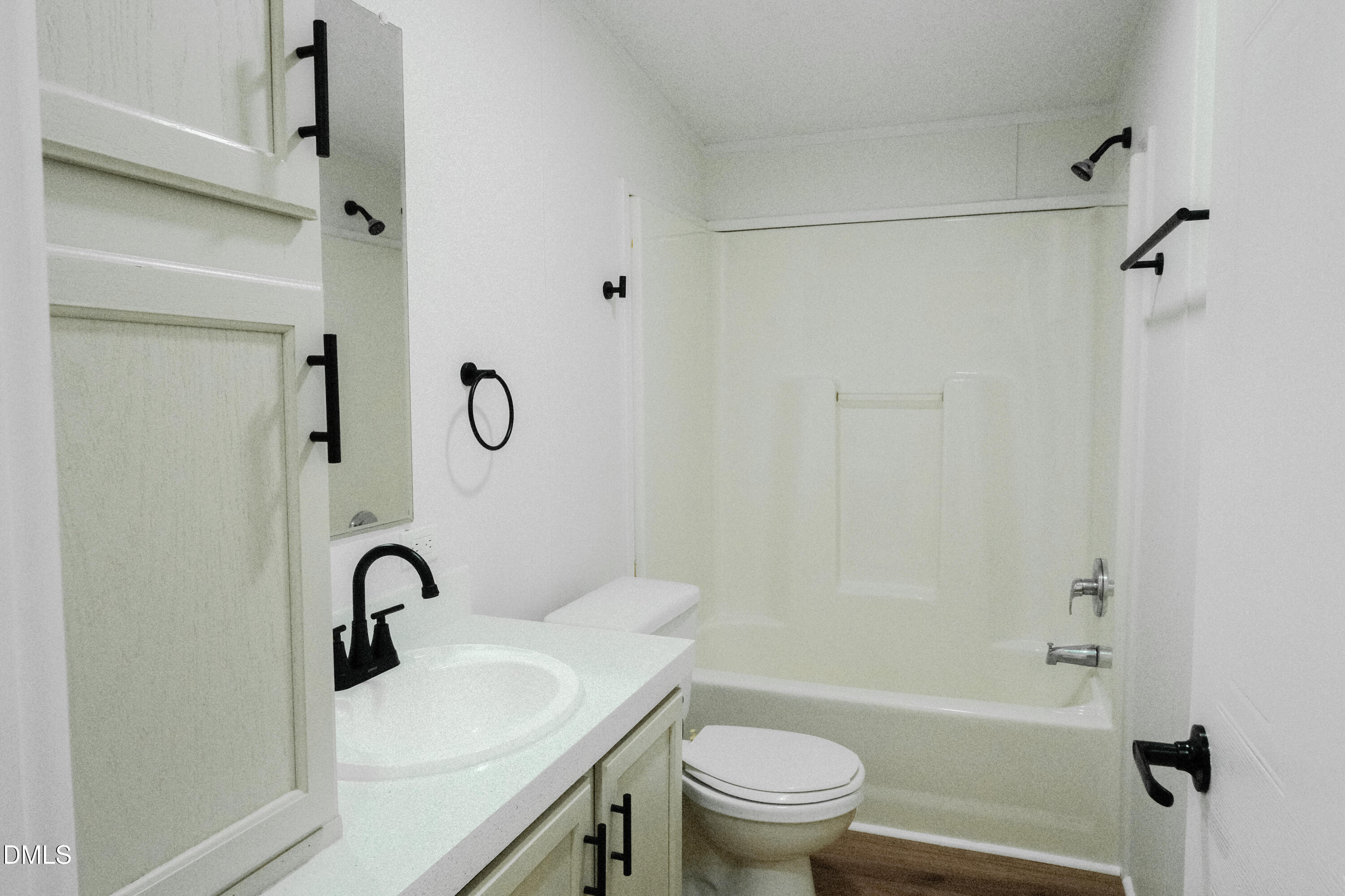 104 Darians Way Property Photo 8