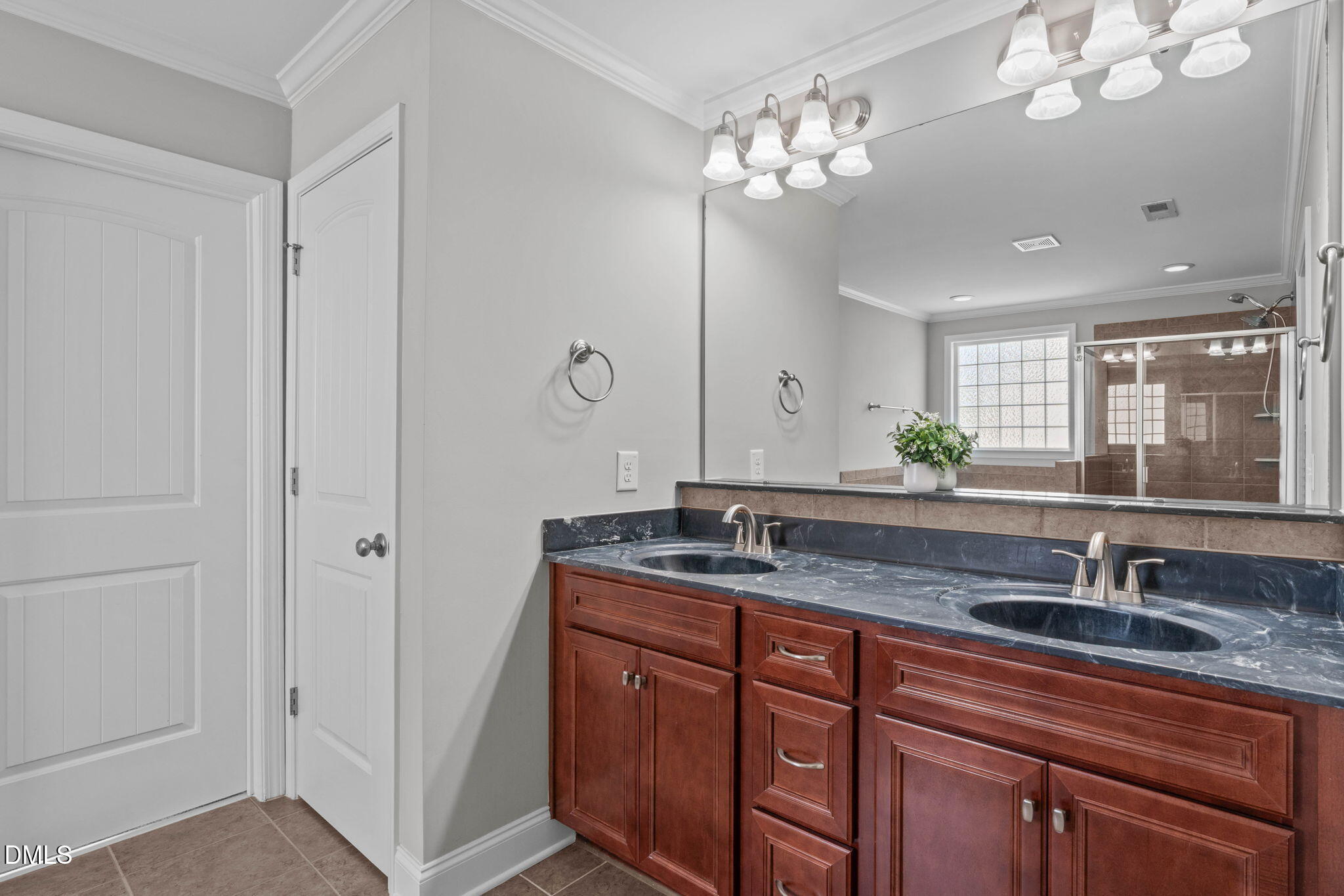 5720 Lumiere Street Property Photo 18