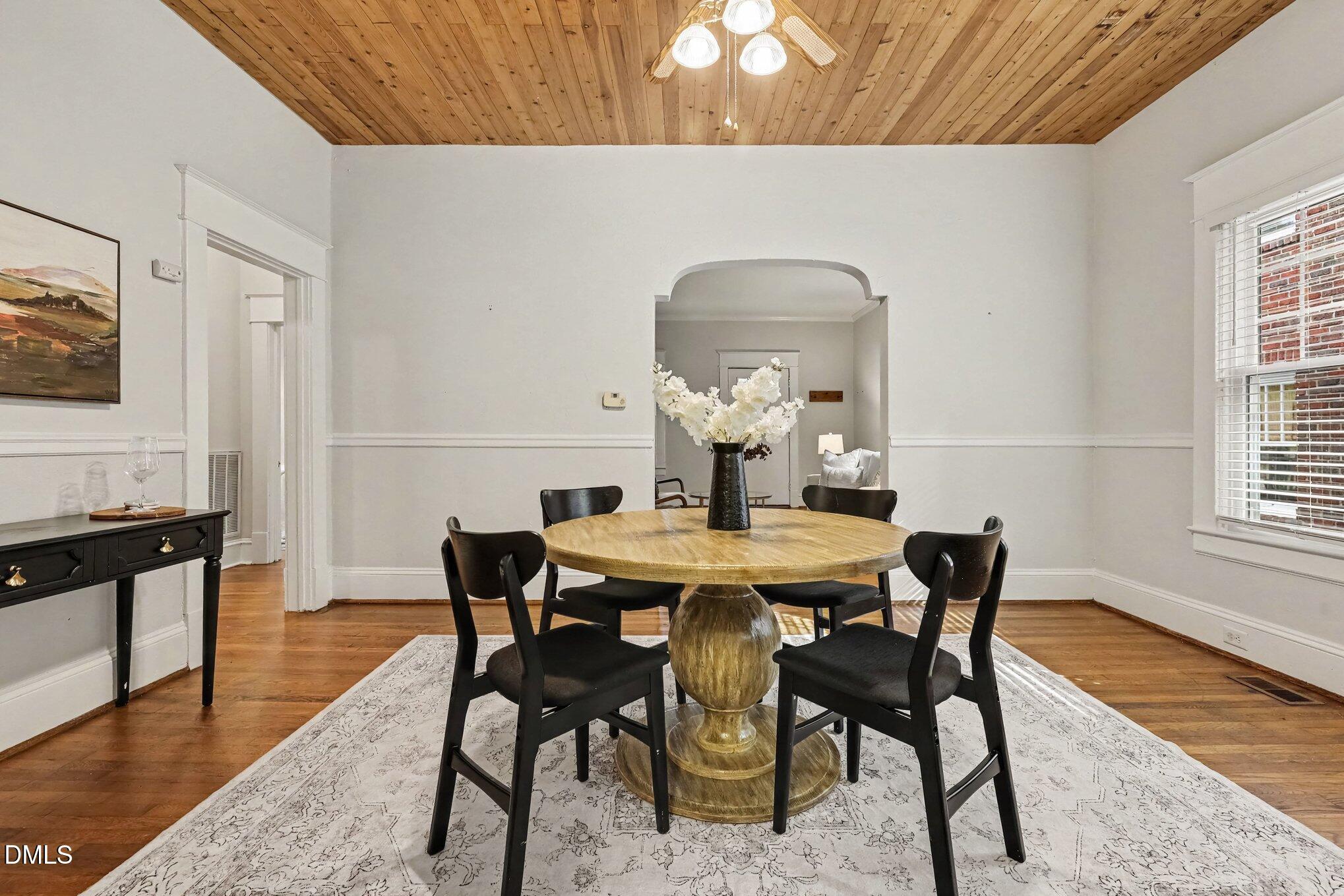 903 W Markham Avenue Property Photo 19