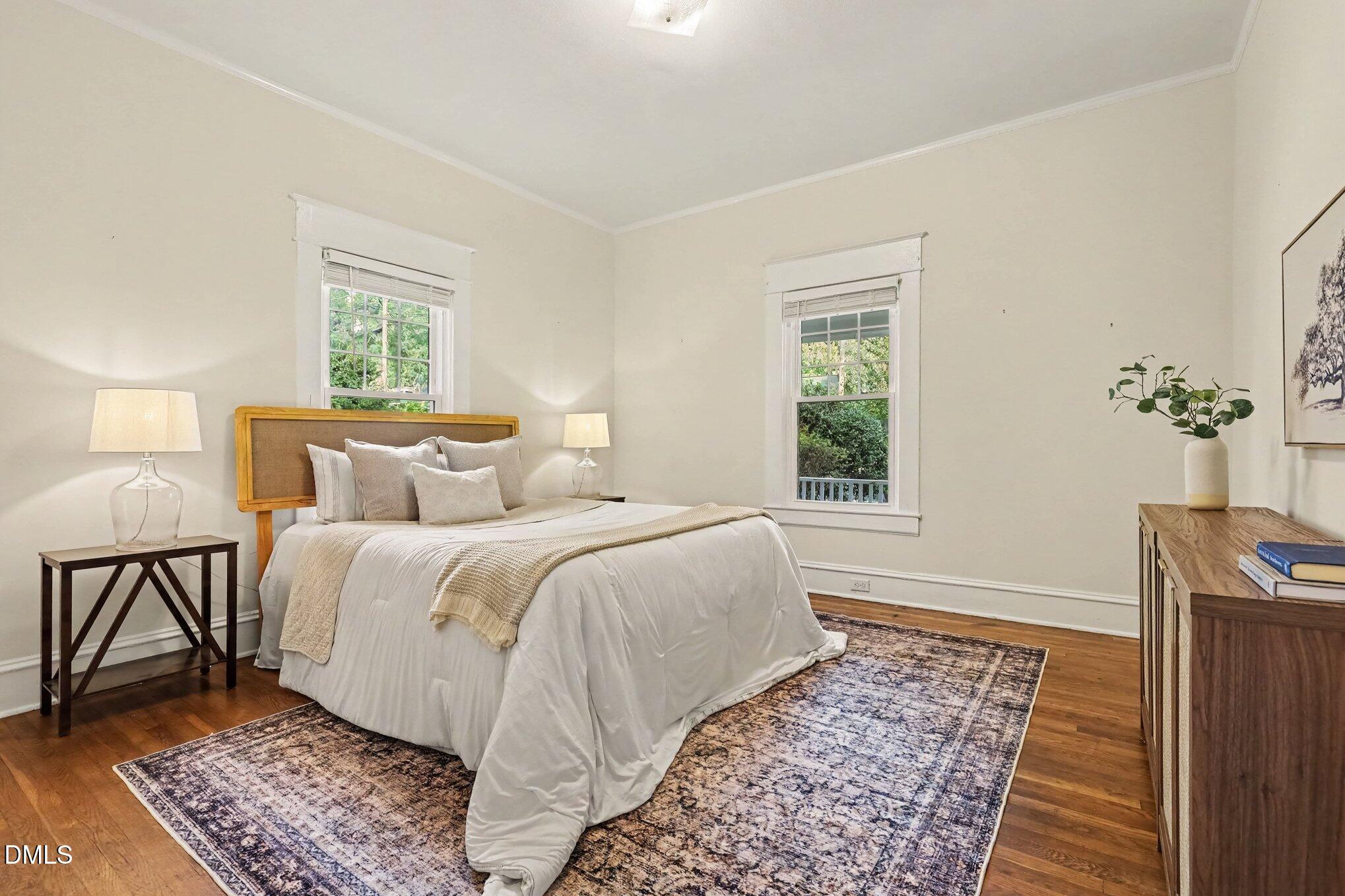 903 W Markham Avenue Property Photo 35