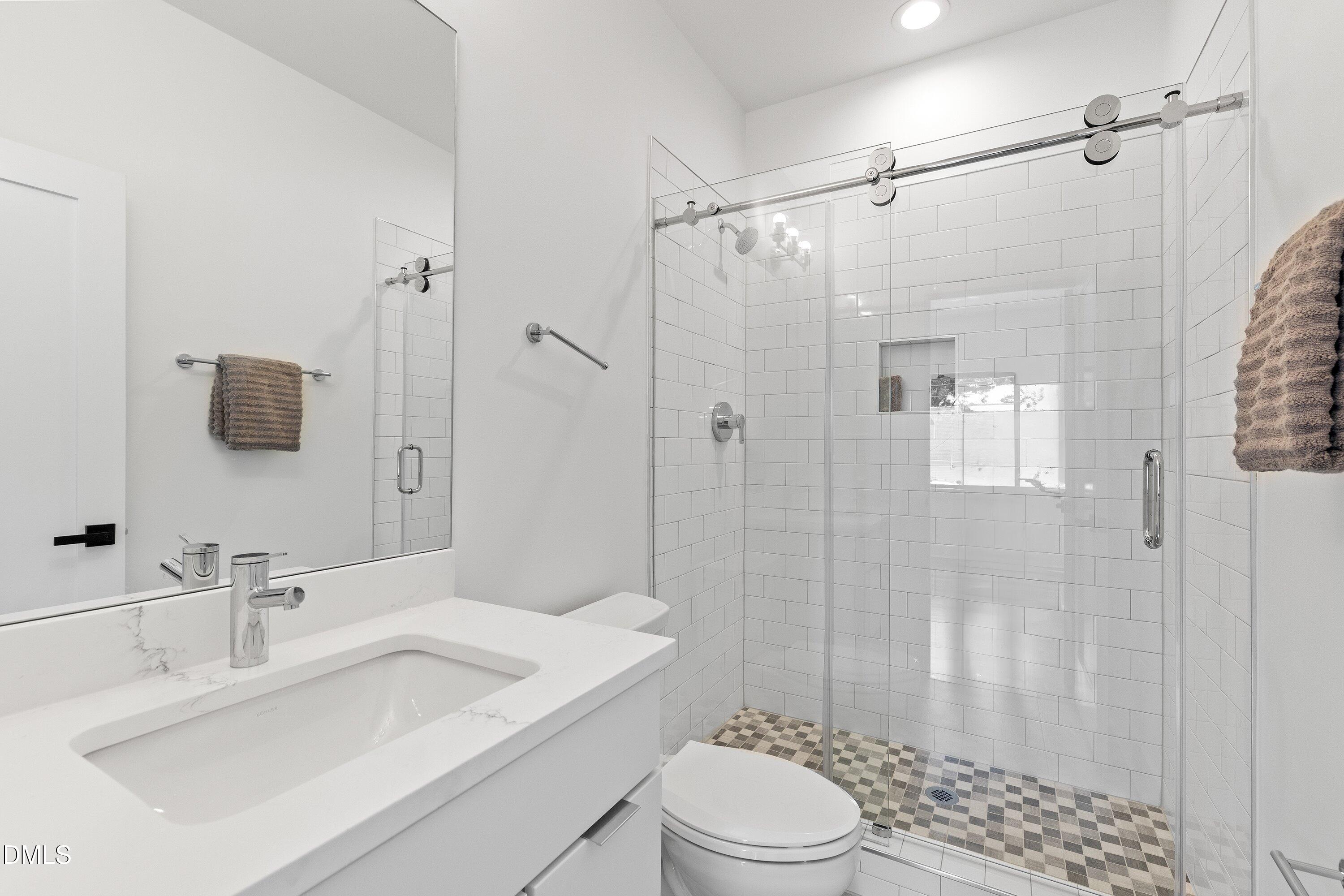 801 N Roxboro Street Property Photo 37