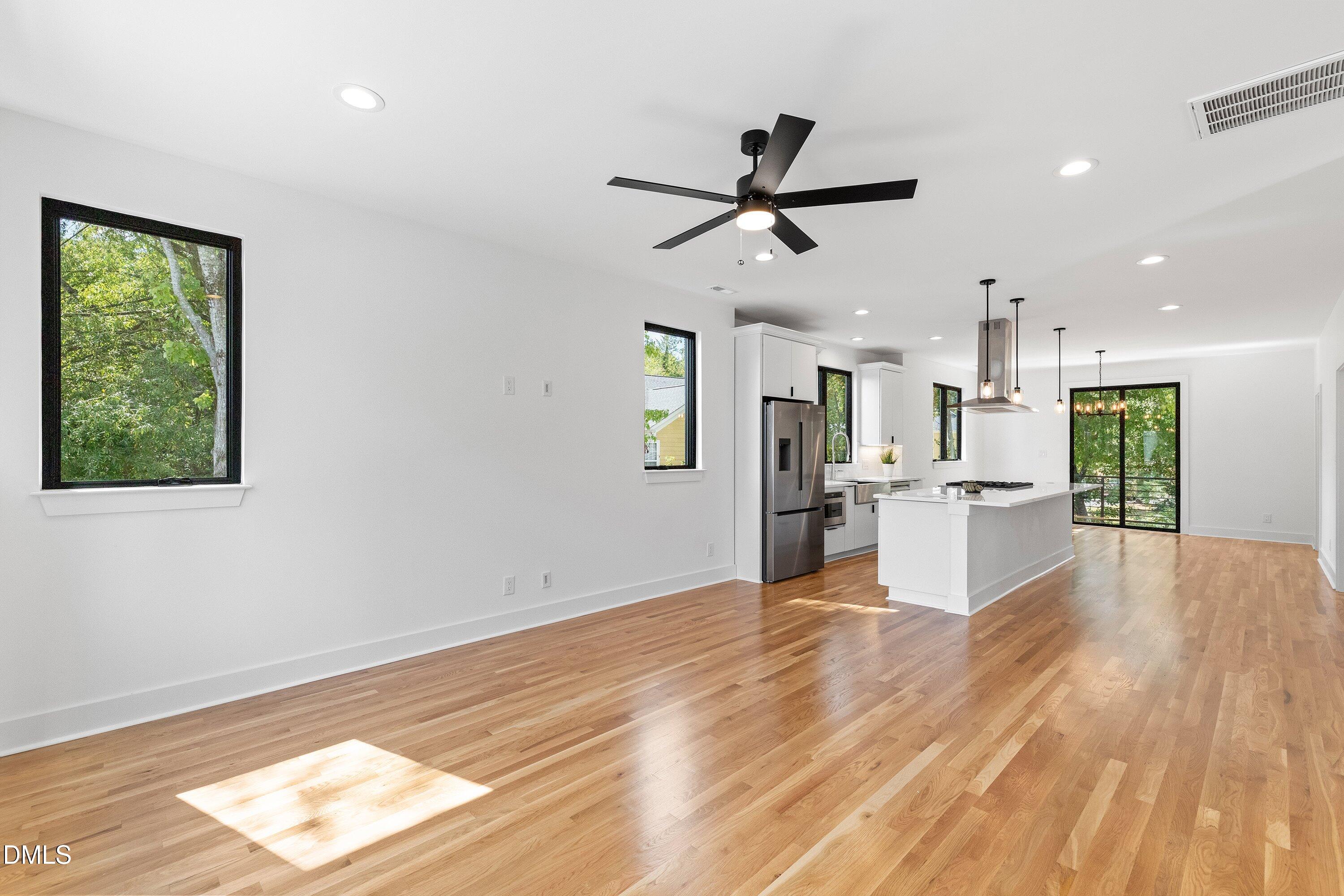801 N Roxboro Street Property Photo 58