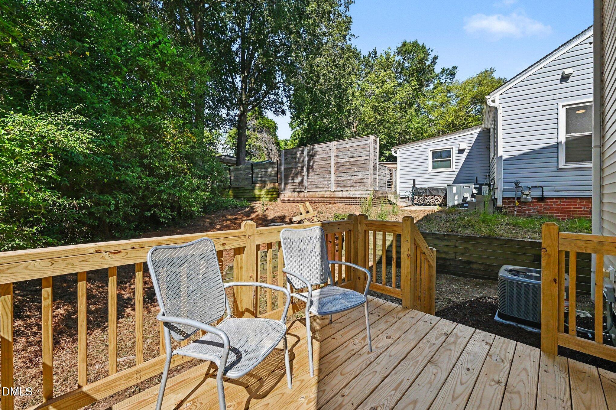 2336 Huron Street Property Photo 26