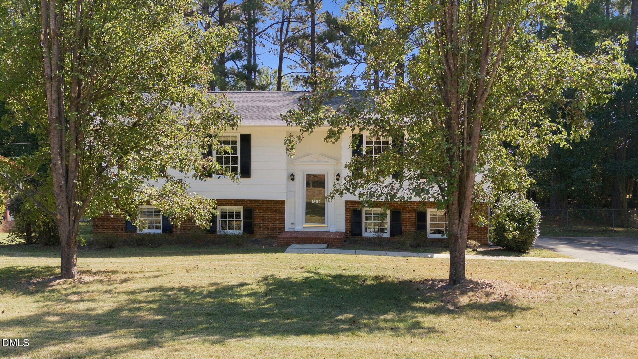 1507 Vandora Springs Road Property Photo 1
