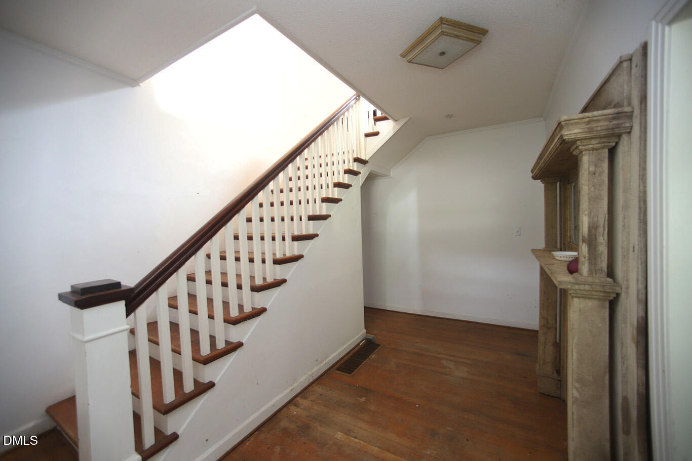 12609 N Roxboro Road Property Photo 4