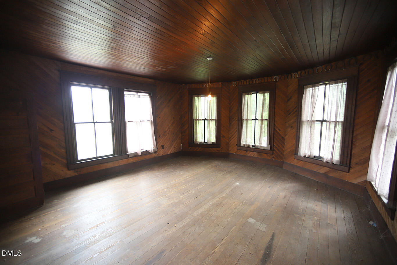 12609 N Roxboro Road Property Photo 17