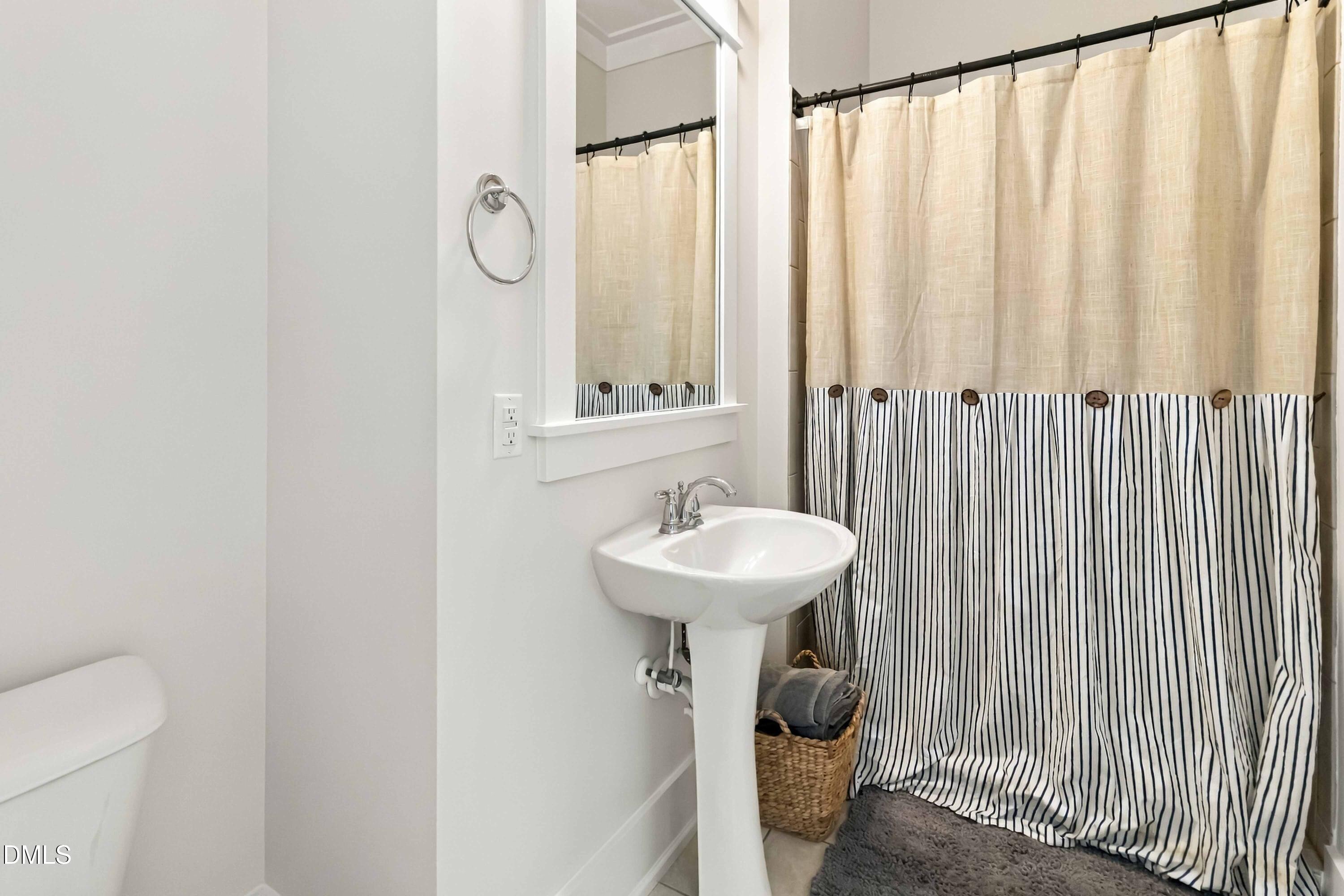 90 Ellen Circle Property Photo 7