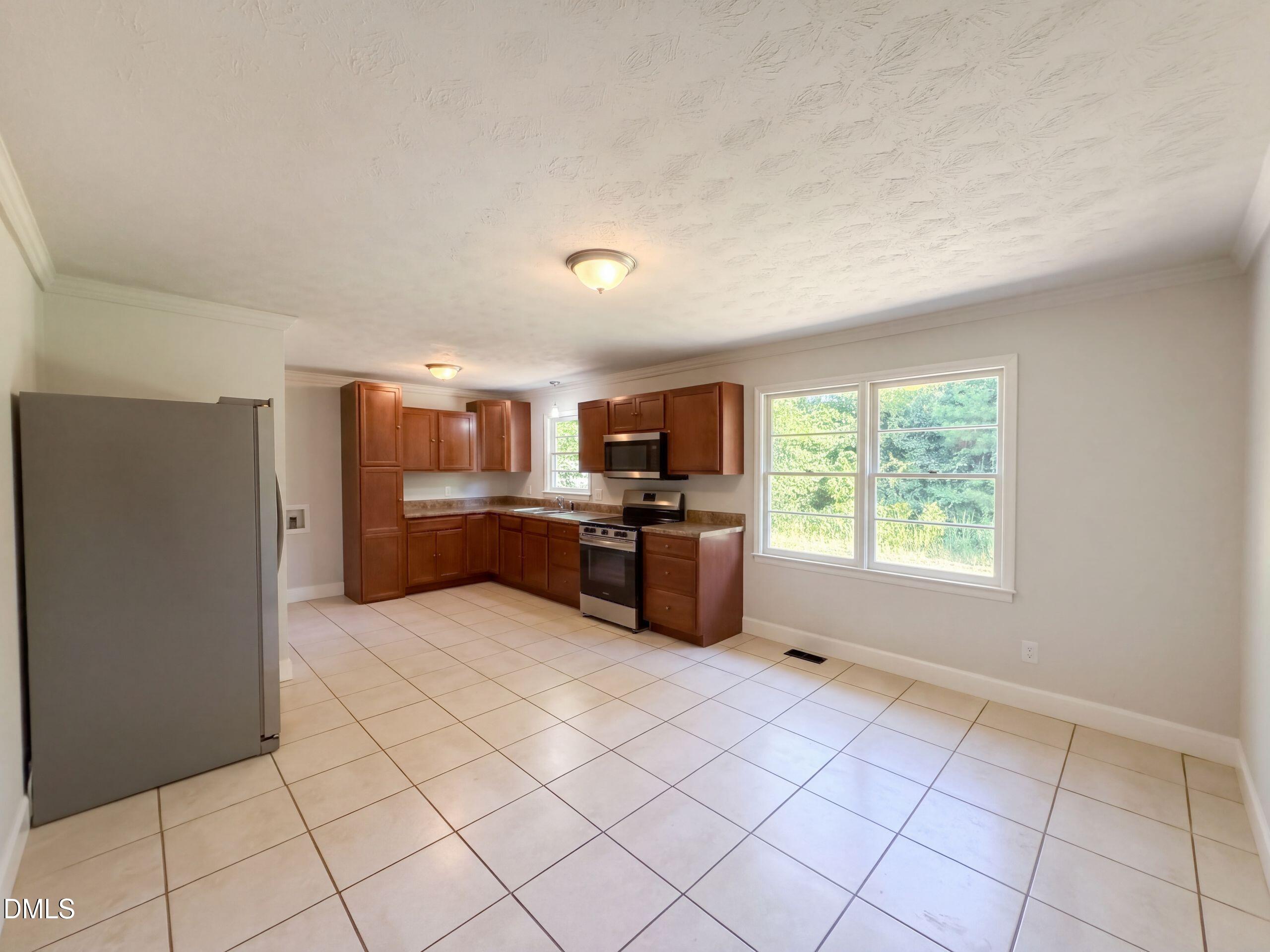 3224 Sandhill Drive Property Photo 6