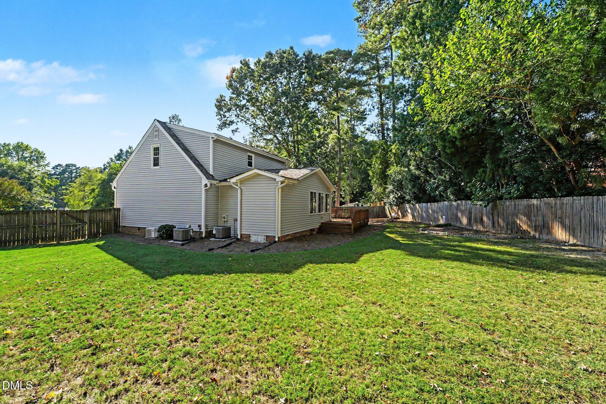 8109 Sapwood Court Property Photo 4