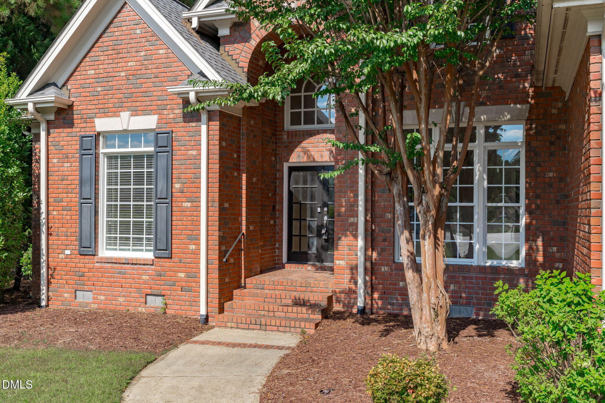 4004 Frontenac Court Property Photo 8
