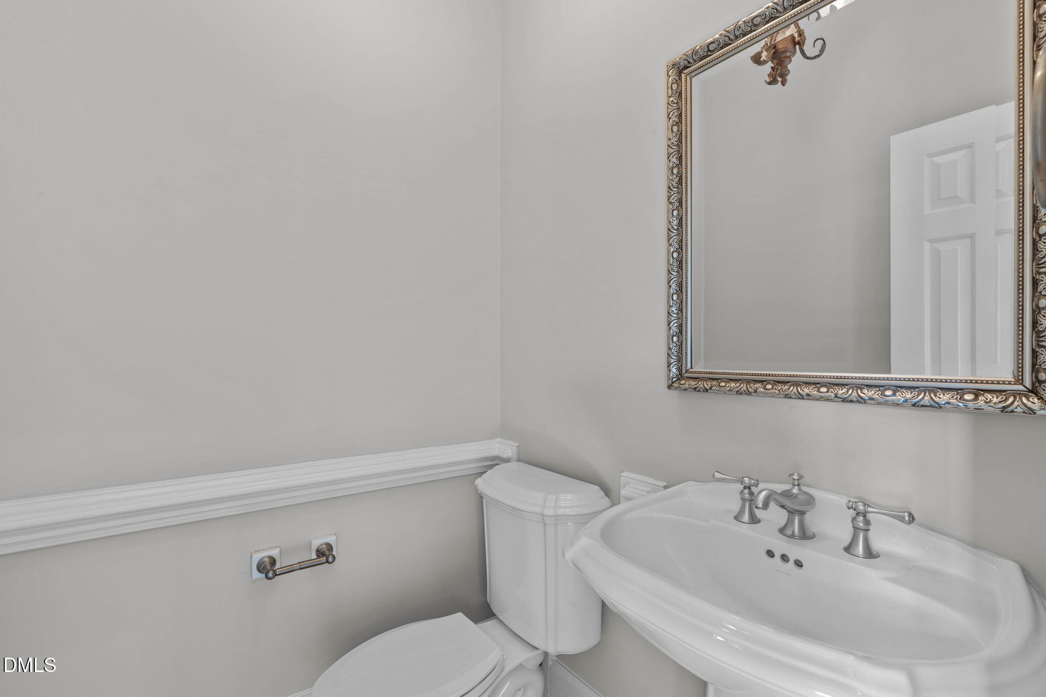 4004 Frontenac Court Property Photo 16