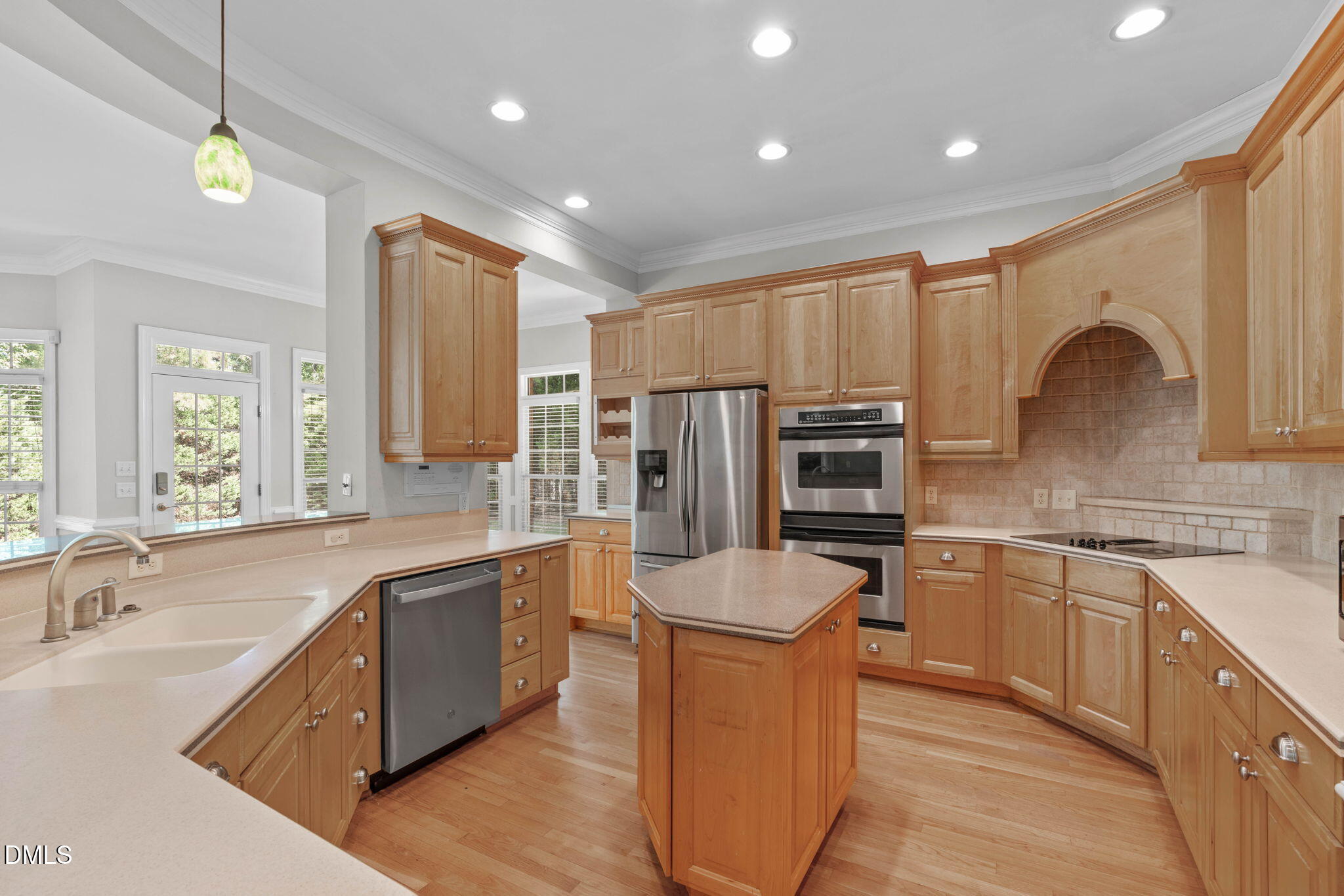 4004 Frontenac Court Property Photo 28