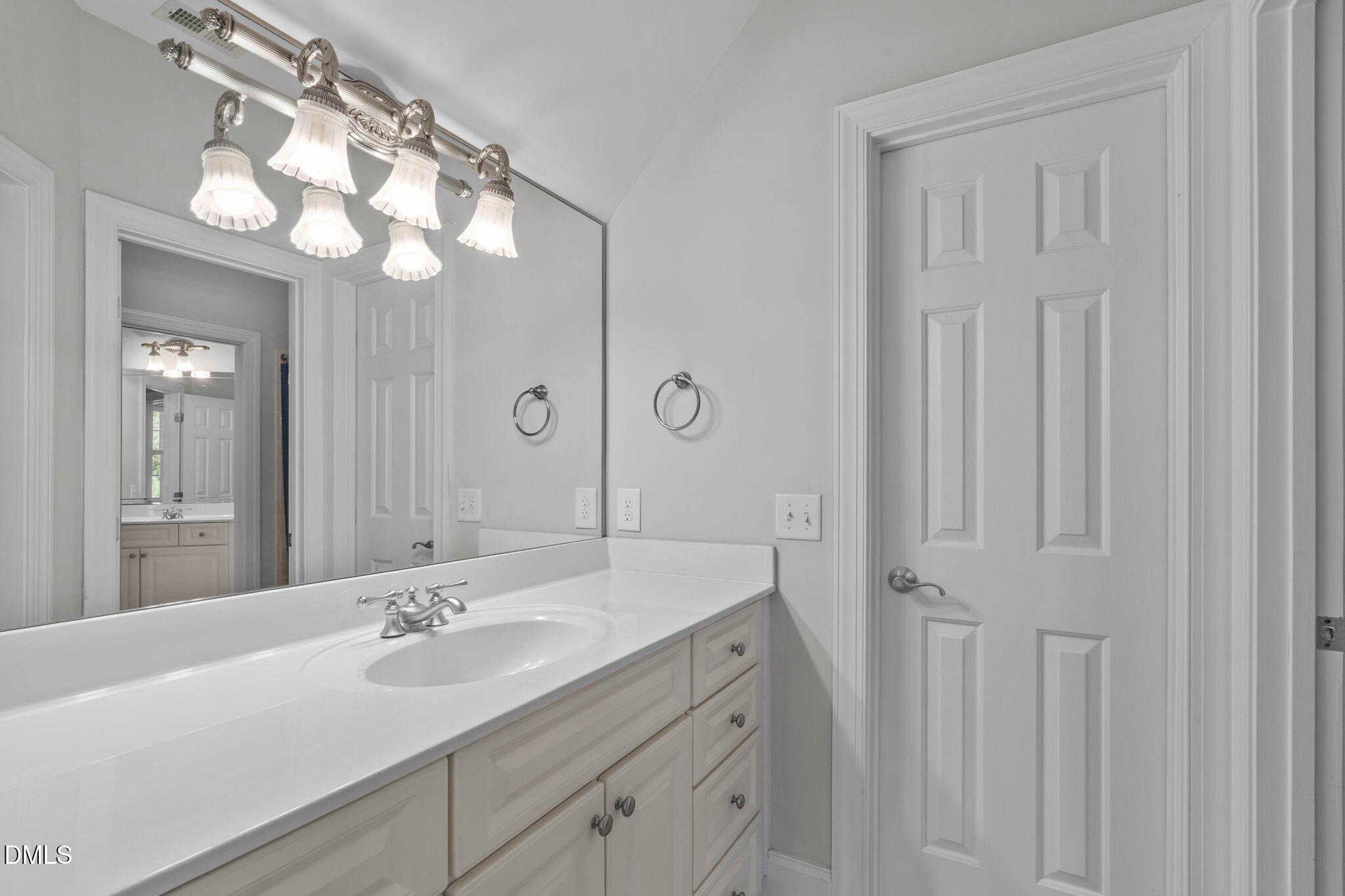 4004 Frontenac Court Property Photo 54