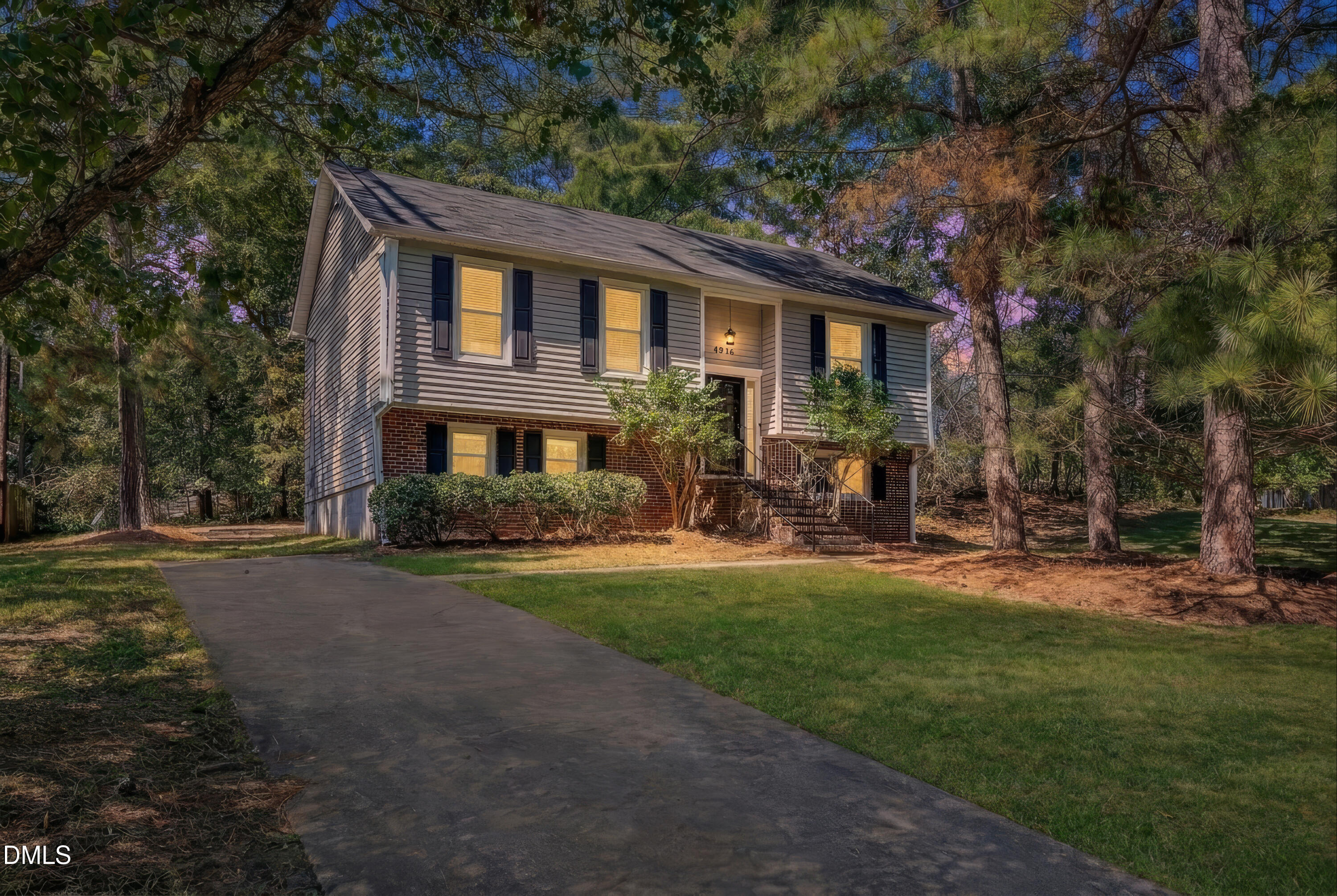 4916 Wineberry Drive Property Photo 1