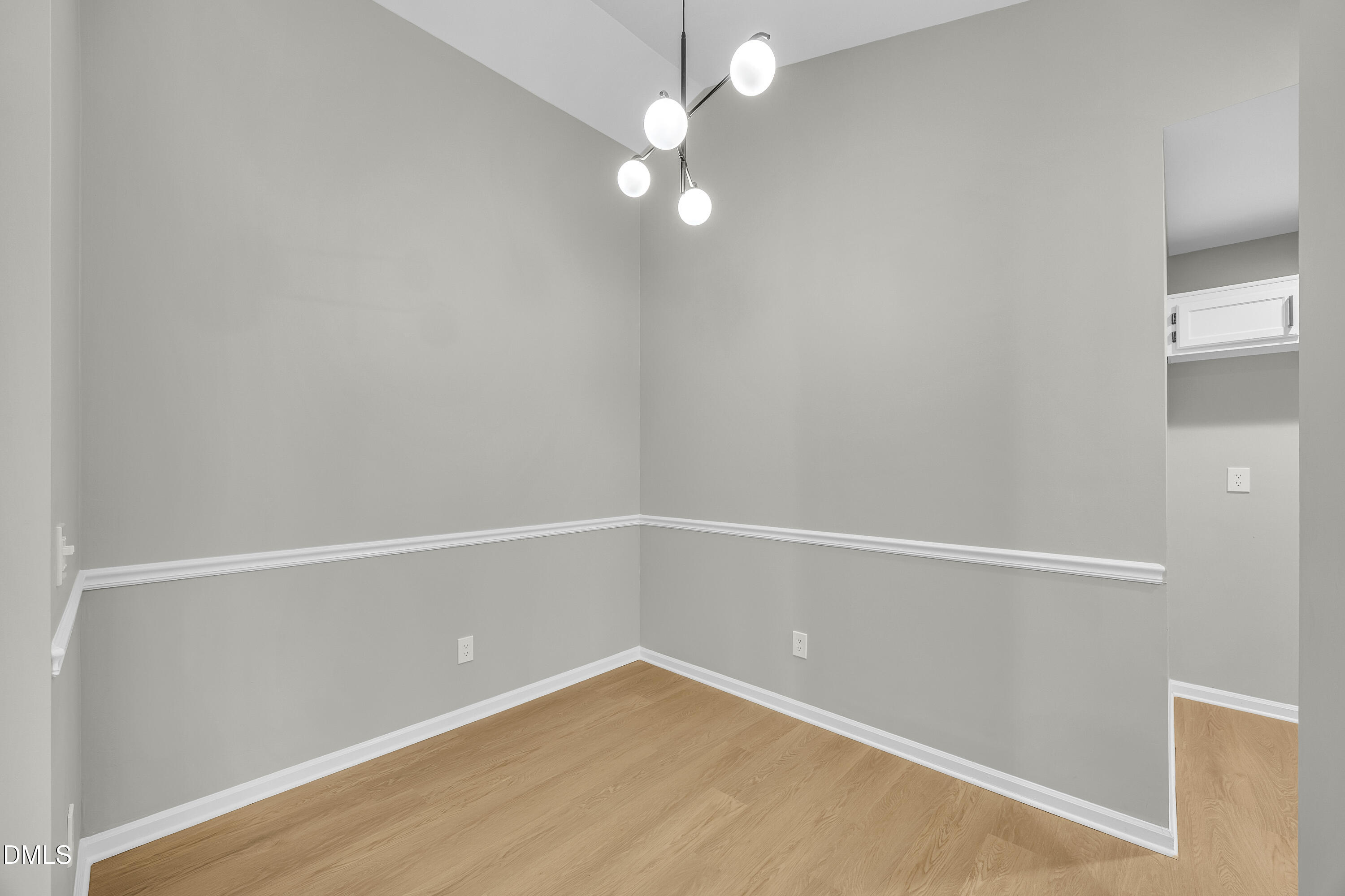 4916 Wineberry Drive Property Photo 11