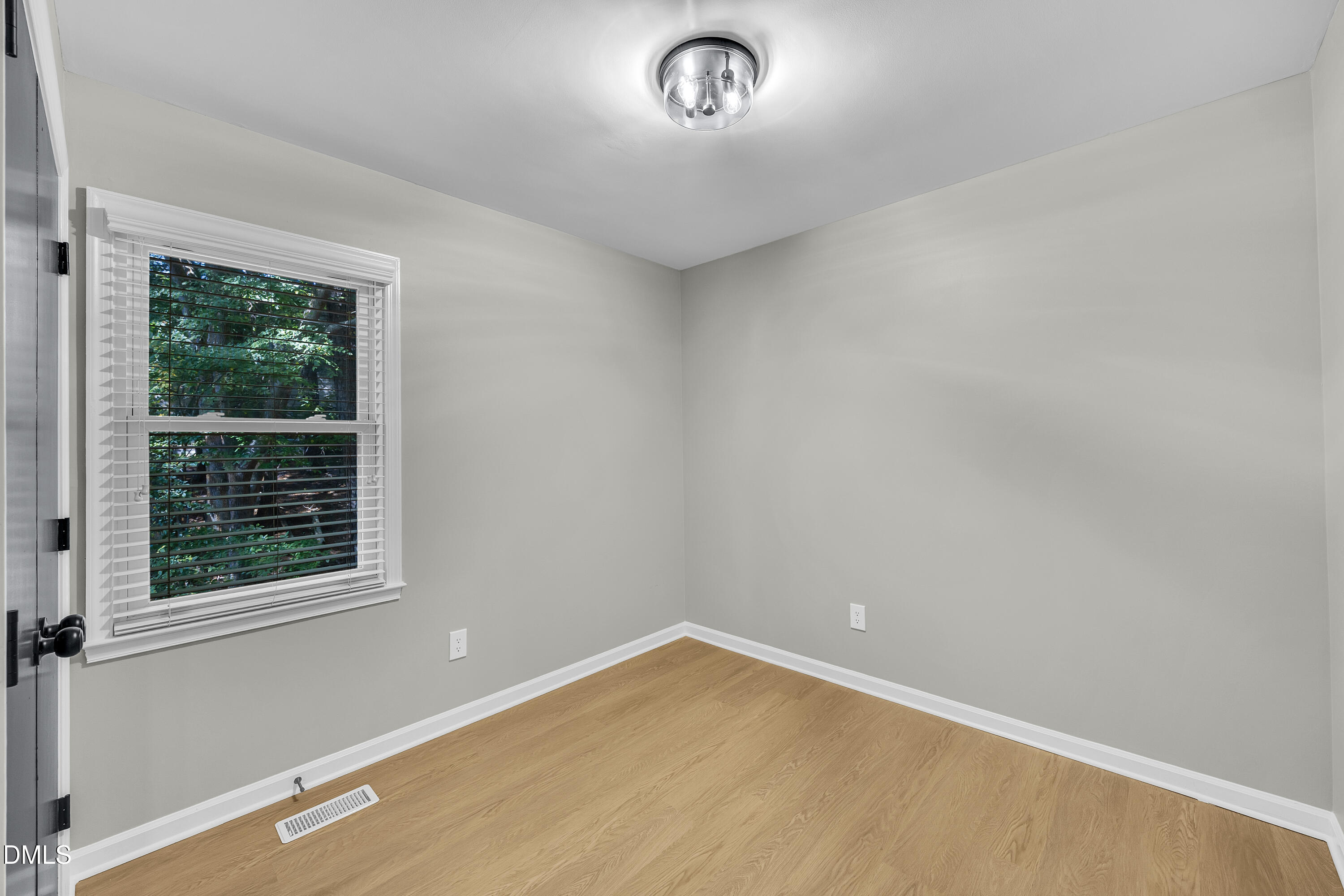 4916 Wineberry Drive Property Photo 21