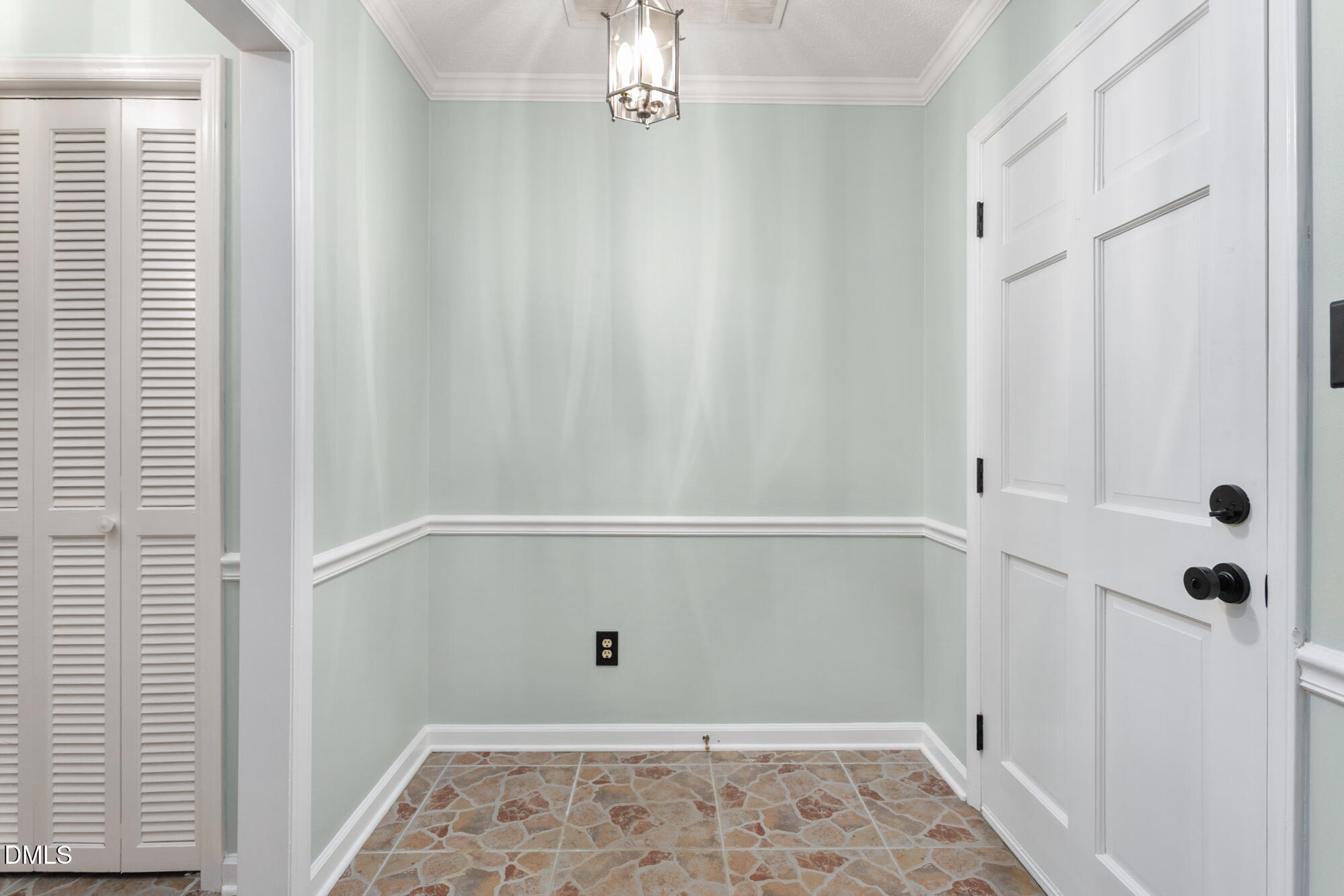 4014 Forest Oaks Lane Property Photo 5