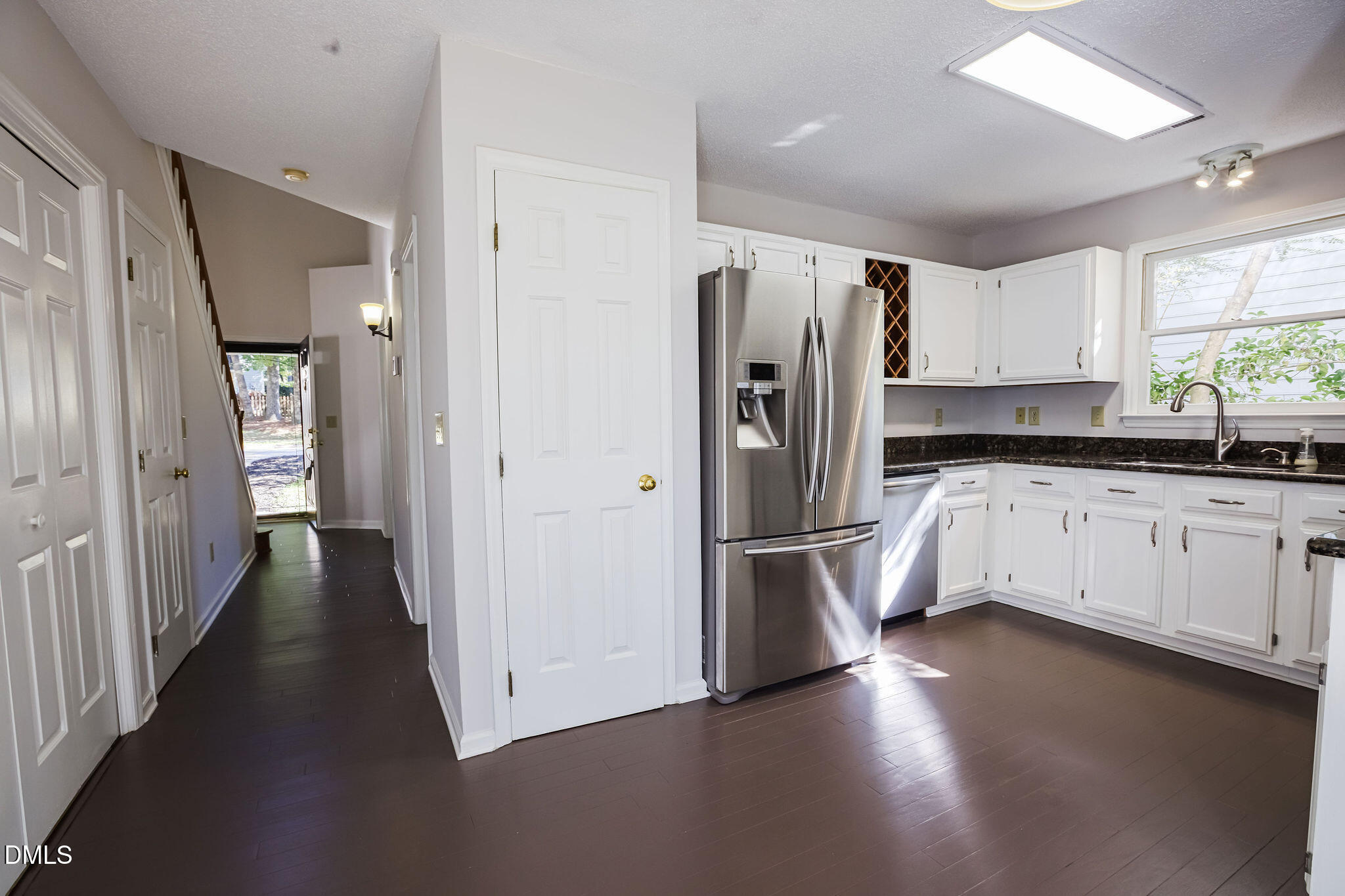 115 Arvo Lane Property Photo 2