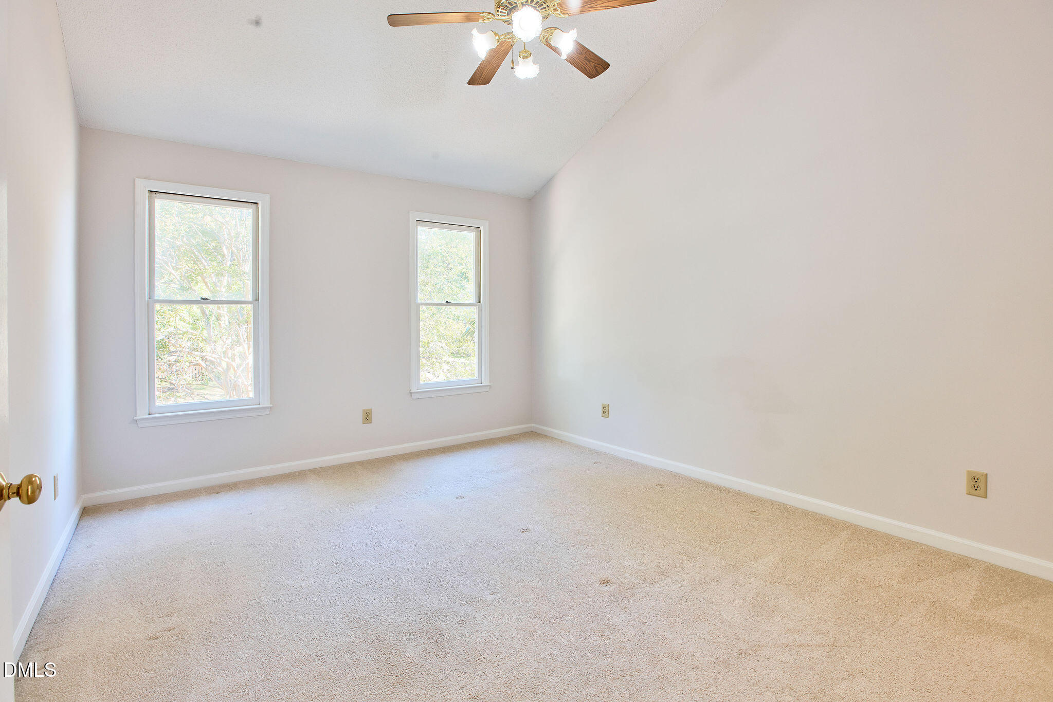 115 Arvo Lane Property Photo 20