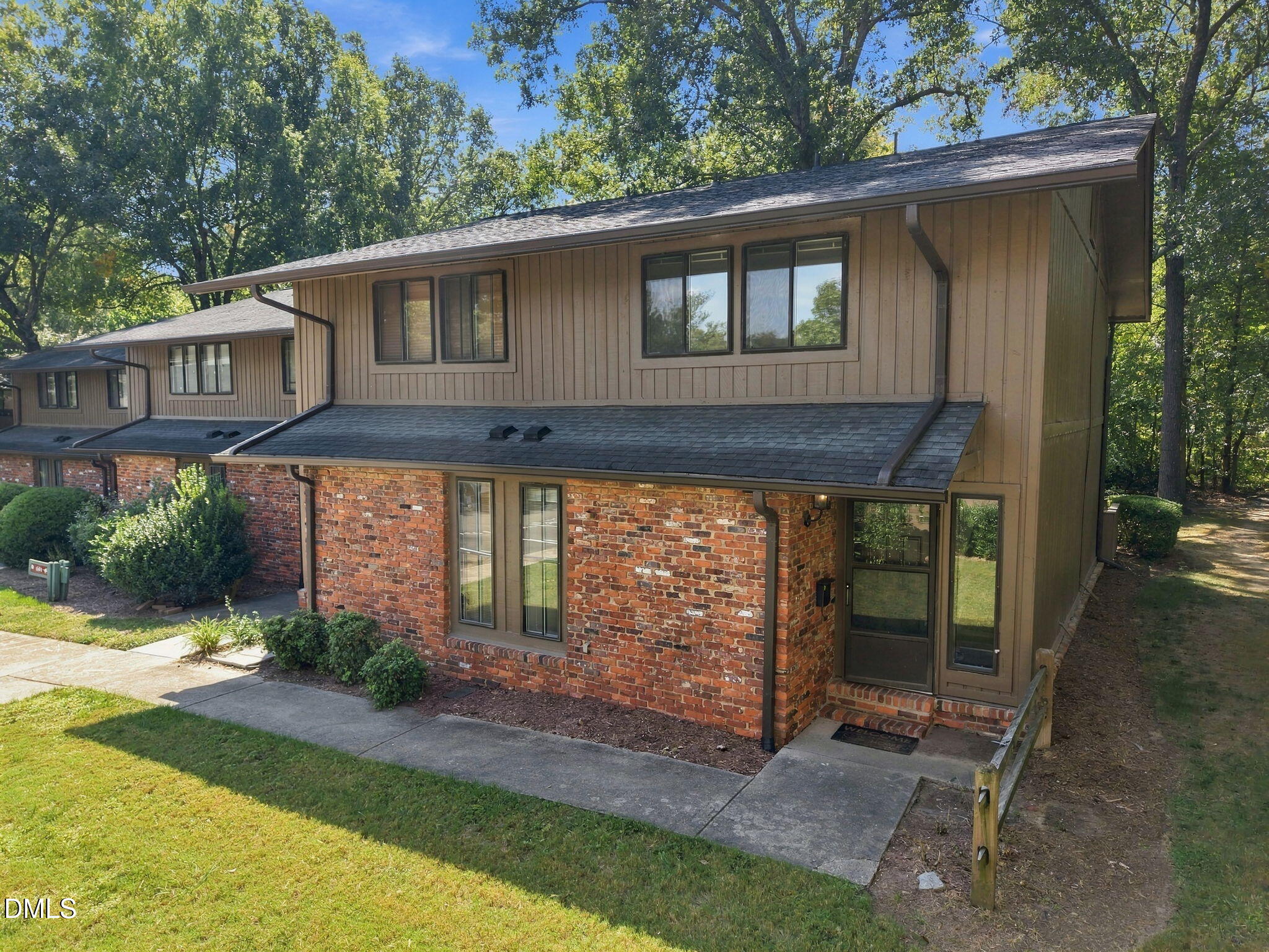 606 Oak Tree Drive 606 Property Photo 1