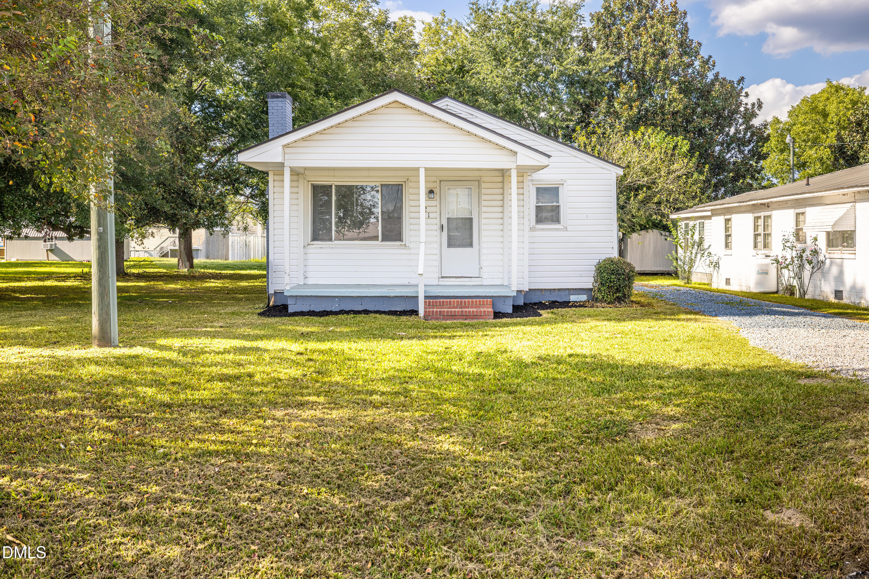 321 Martin Luther King Jr Boulevard Property Photo 1