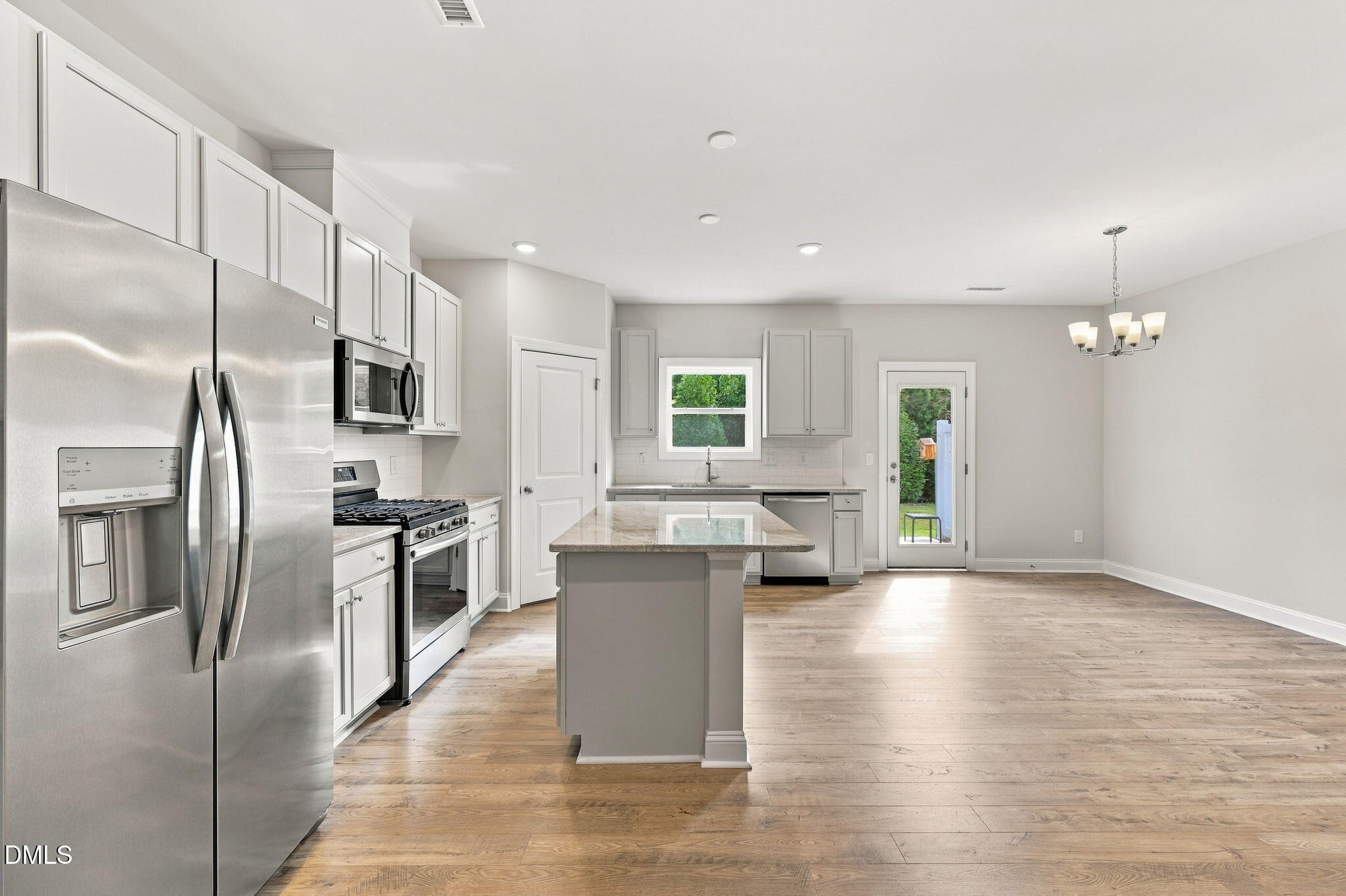 504 Barrington Row Avenue Property Photo 7