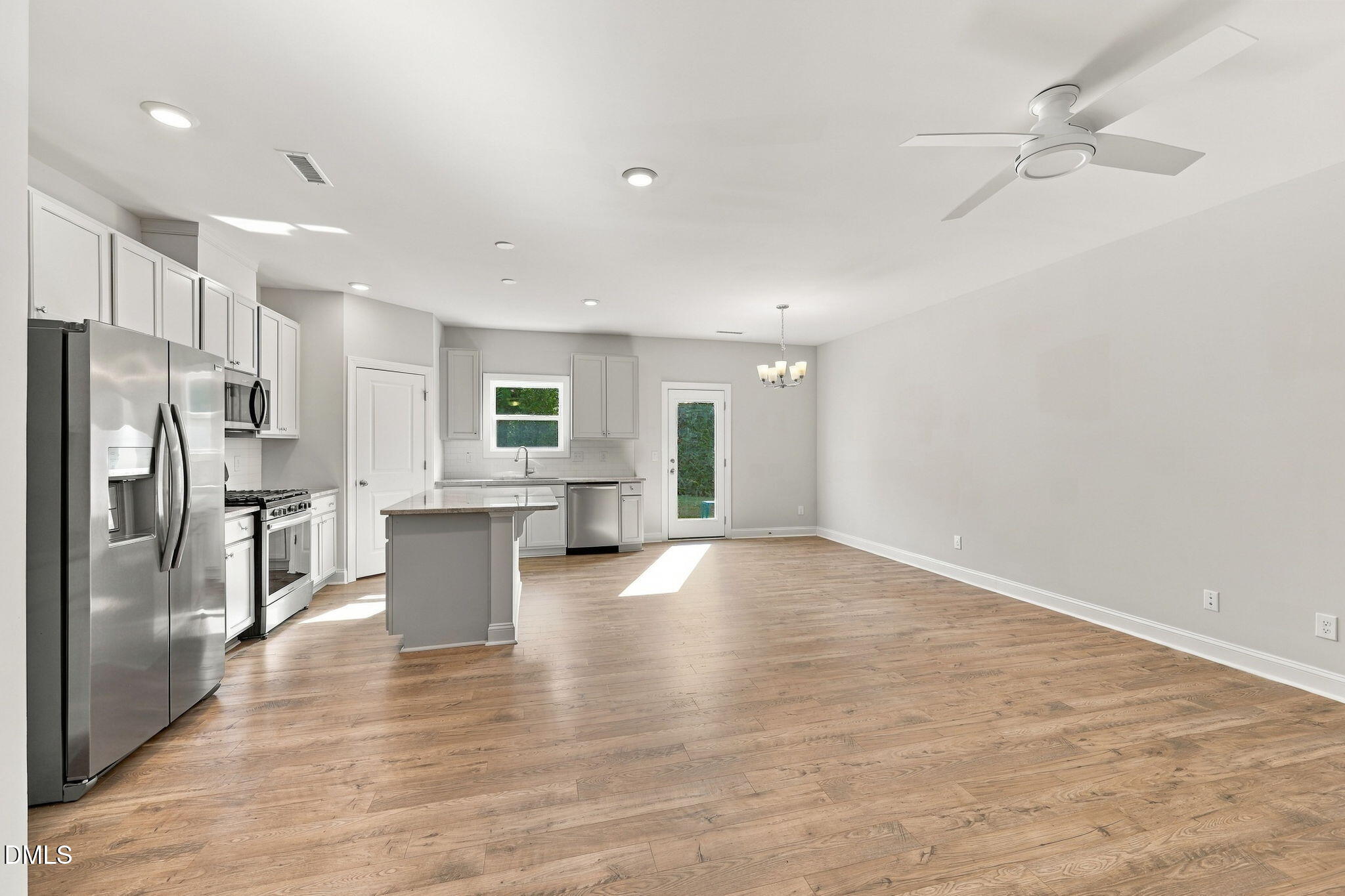 504 Barrington Row Avenue Property Photo 12