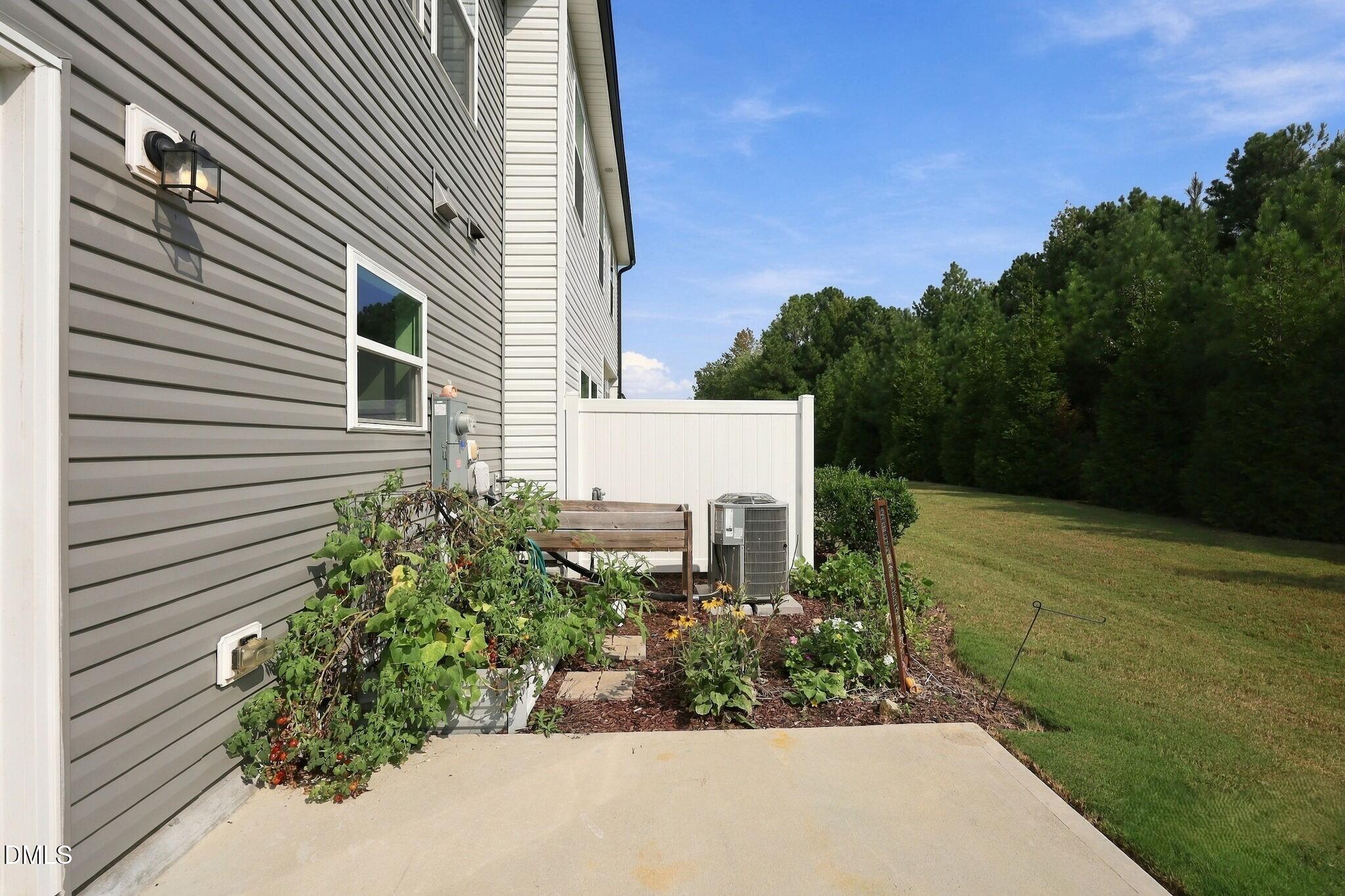 504 Barrington Row Avenue Property Photo 33