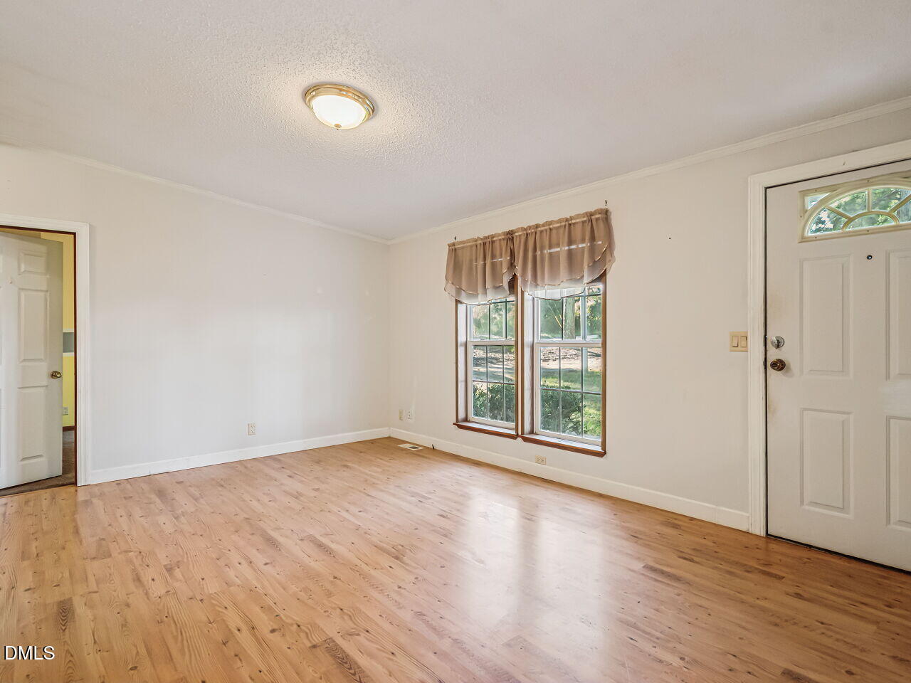 869 Lions Club Road Property Photo 4