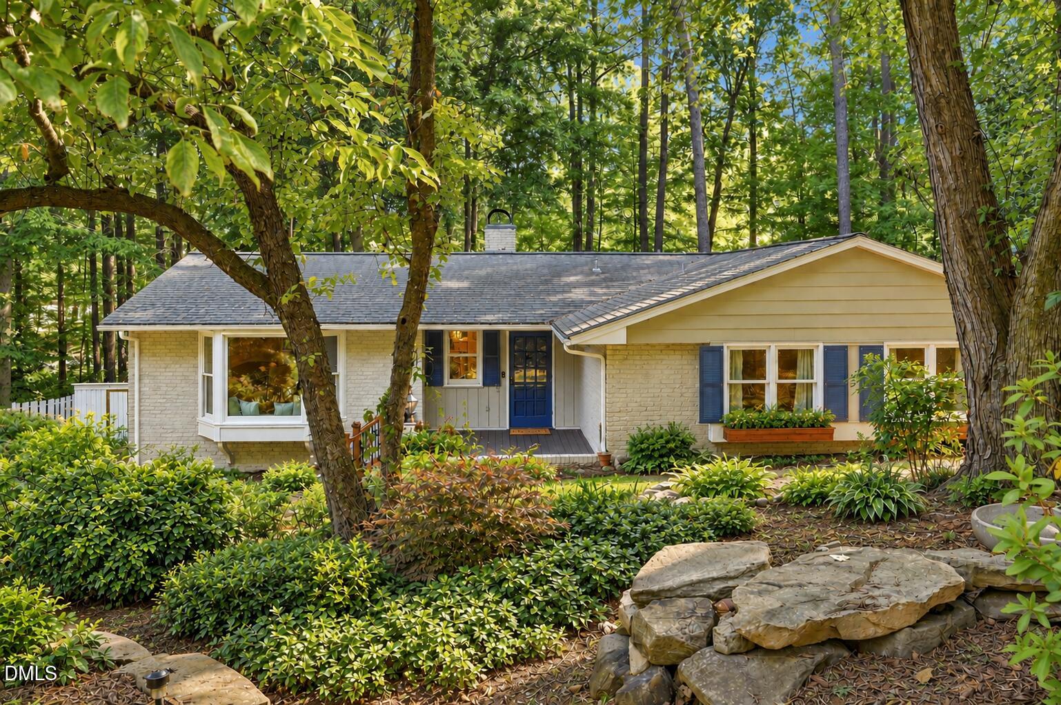 928 Northbrook Drive Property Photo 1