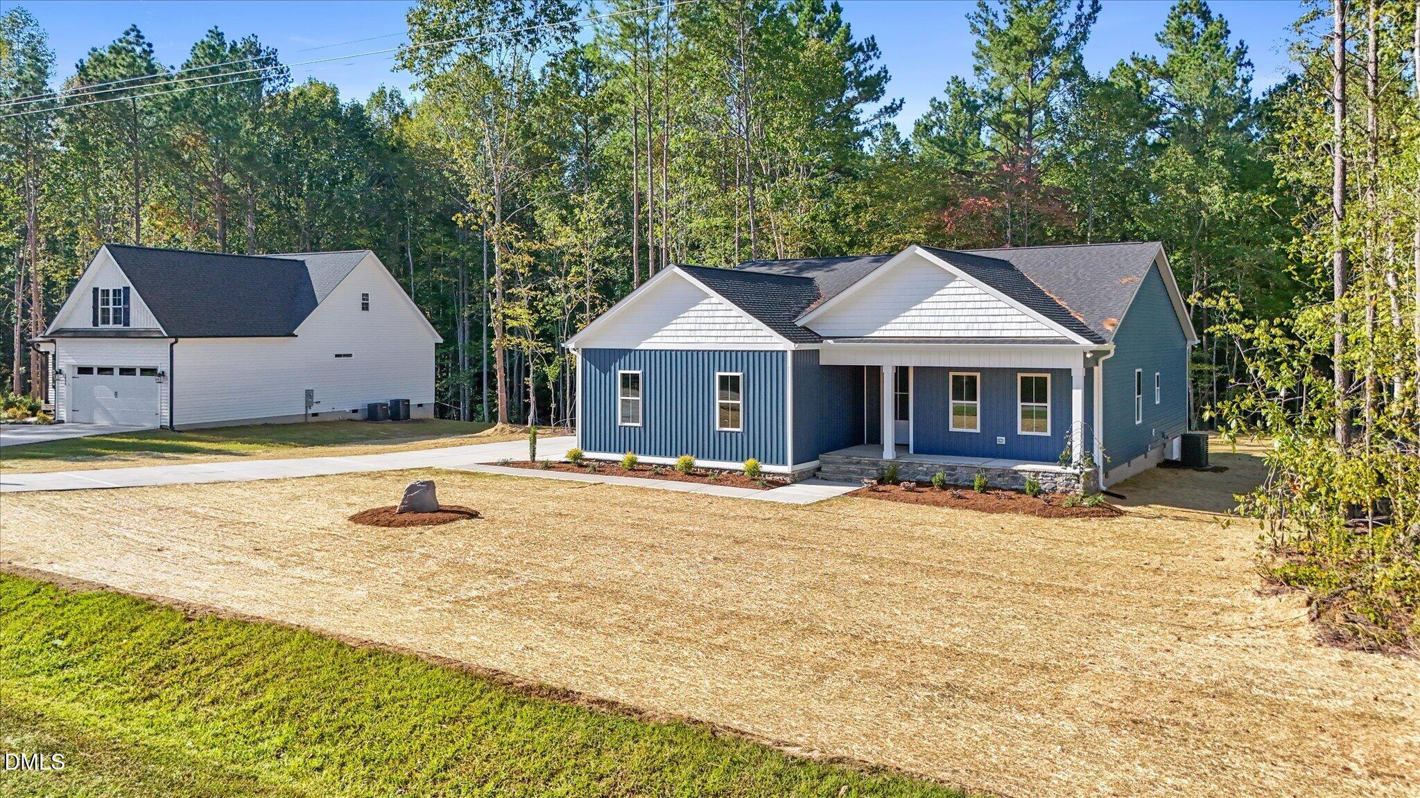 2022 Hayes Road Property Photo 3