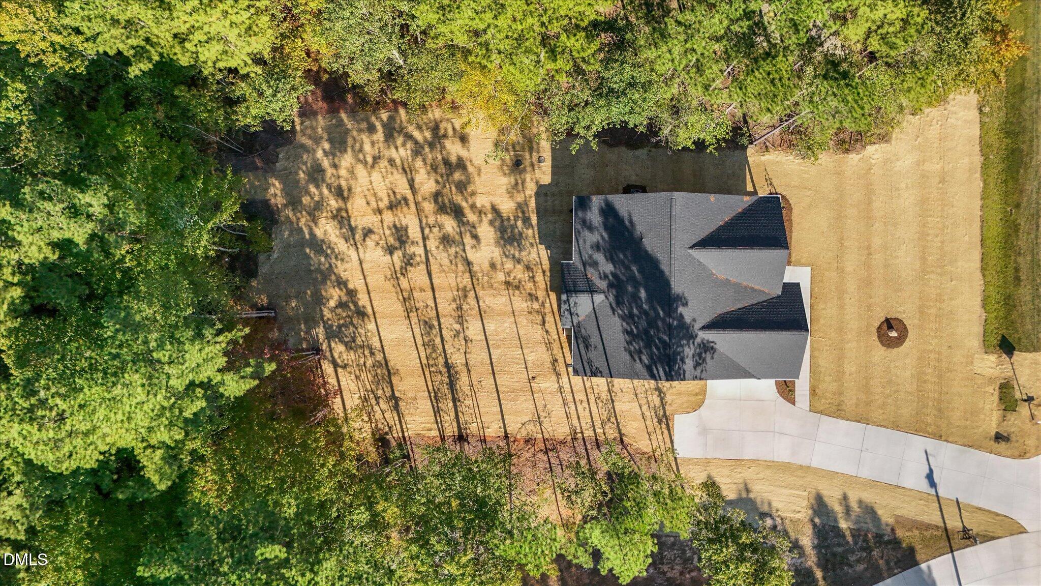 2022 Hayes Road Property Photo 4