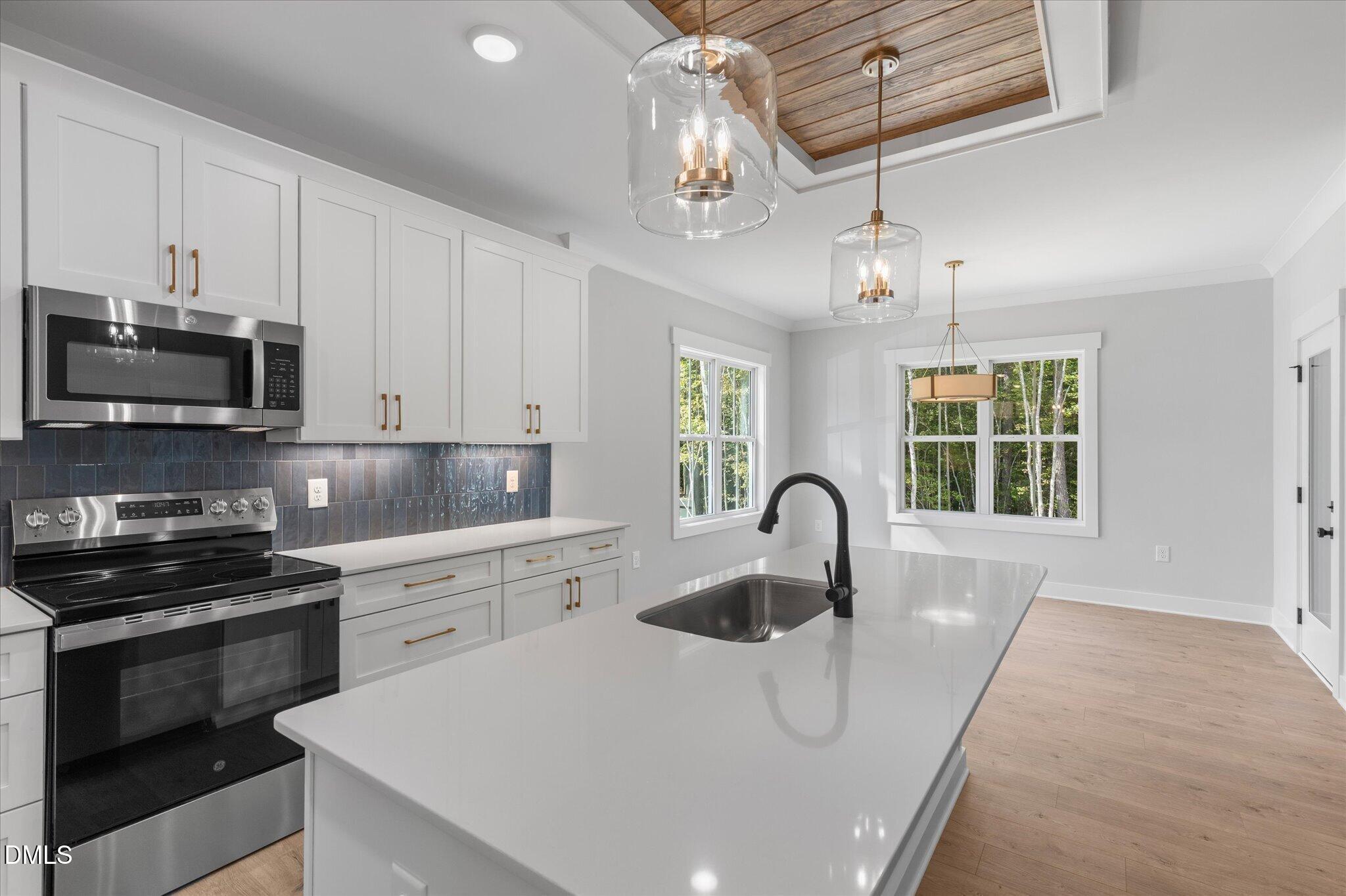 2022 Hayes Road Property Photo 11
