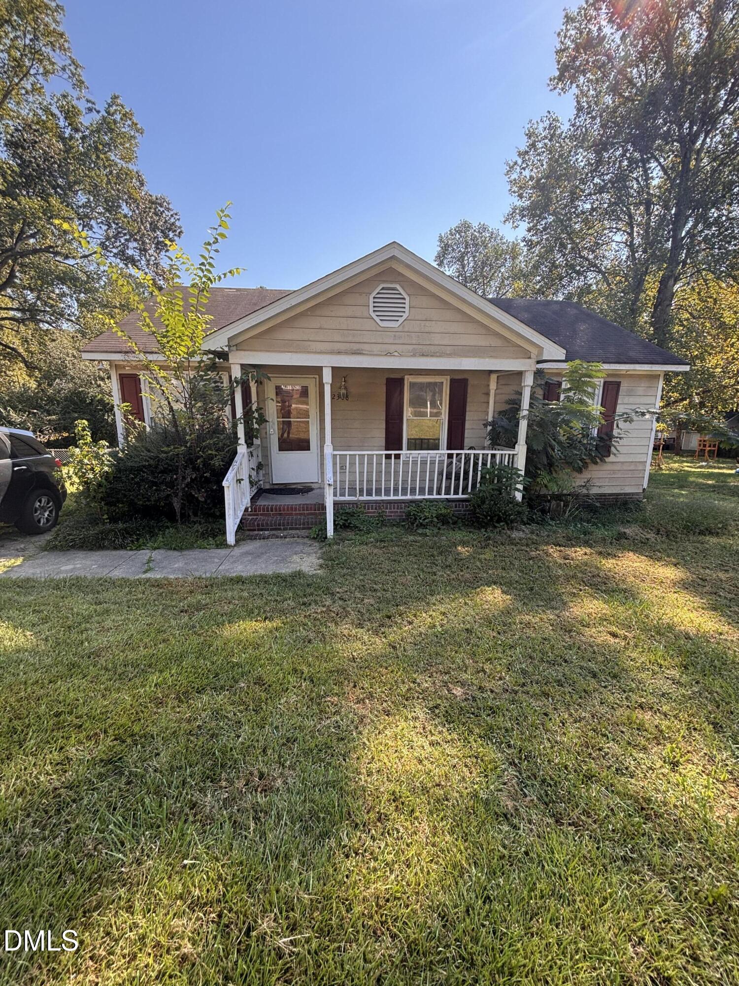 2308 Shoveller Court Property Photo 3