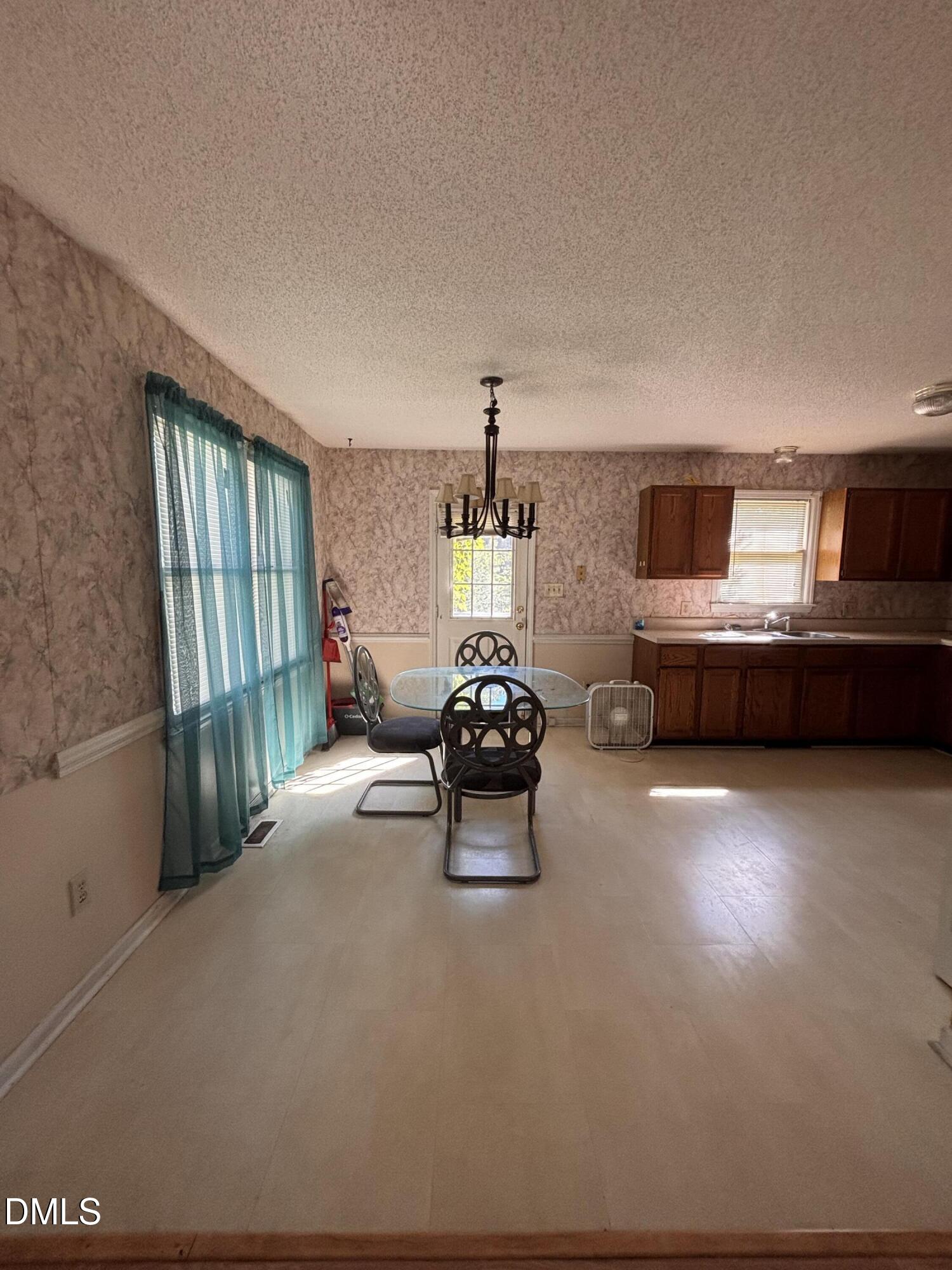 2308 Shoveller Court Property Photo 13
