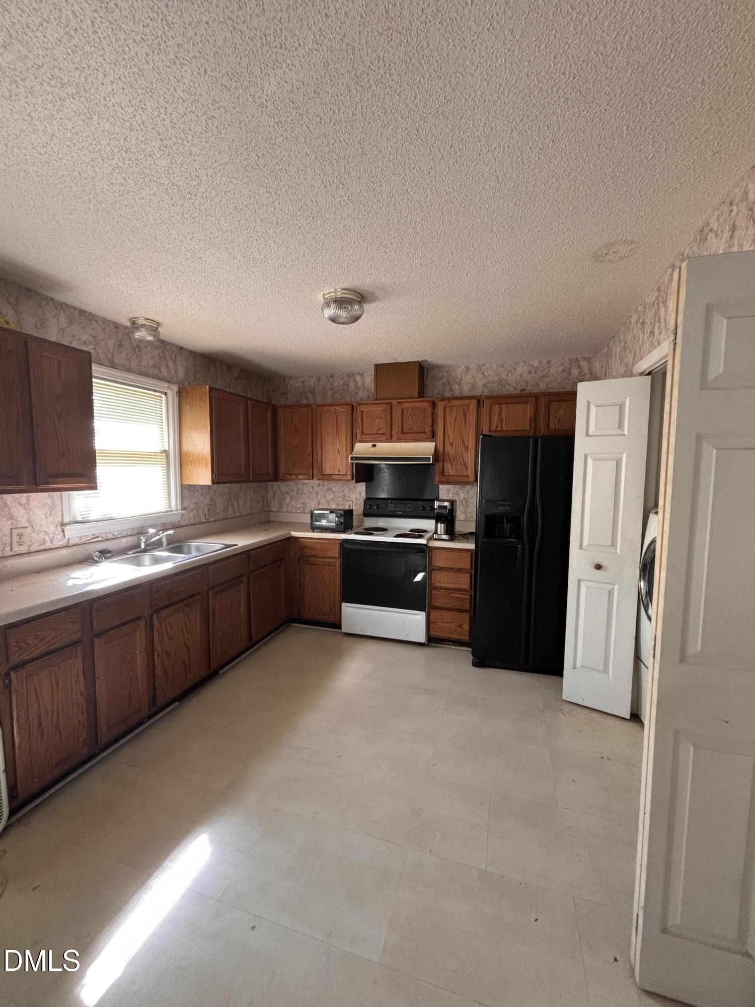 2308 Shoveller Court Property Photo 14