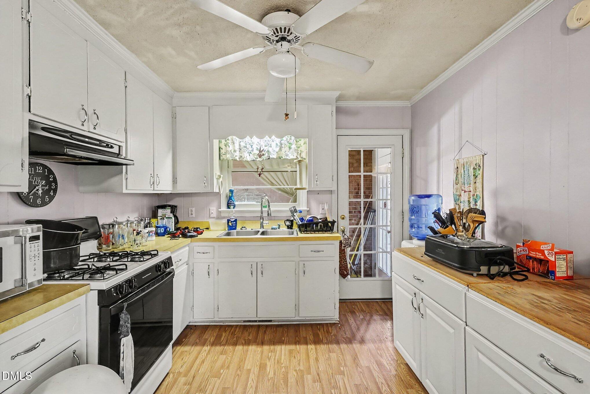 7460 Jobe Road Property Photo 3
